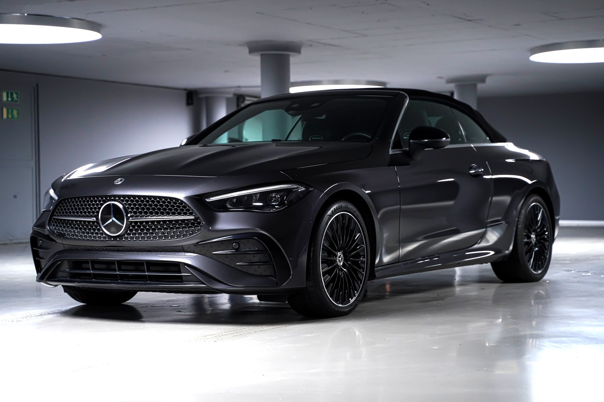 MERCEDES-BENZ CLE 300 Cabrio AMG Line 4Matic 9G-Tronic