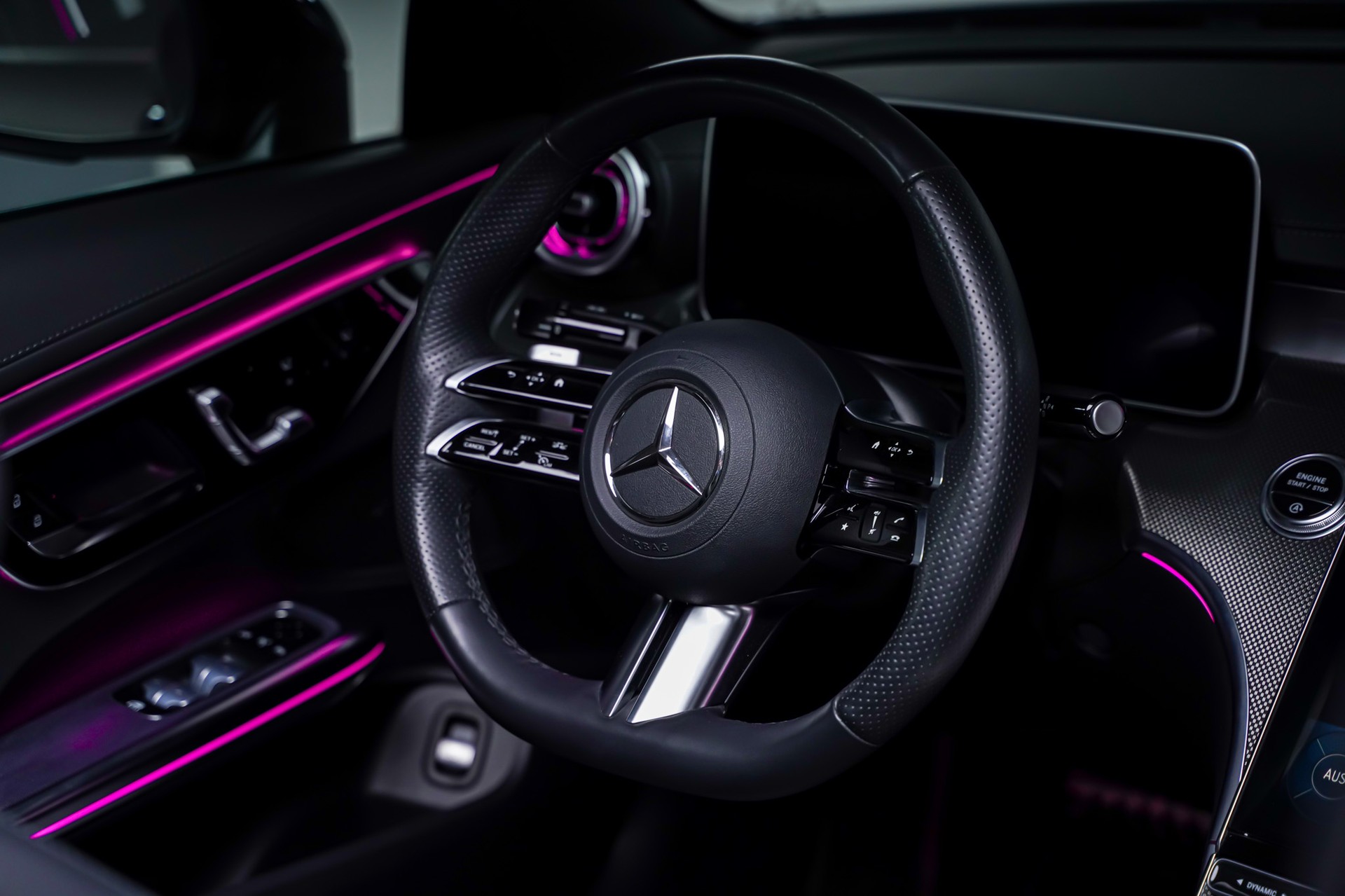 MERCEDES-BENZ CLE 300 Cabrio AMG Line 4Matic 9G-Tronic-image-20