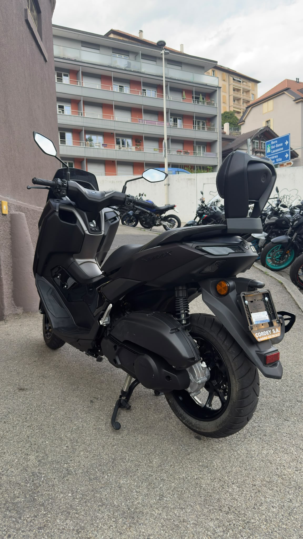 YAMAHA N-Max GPD 125-image-2