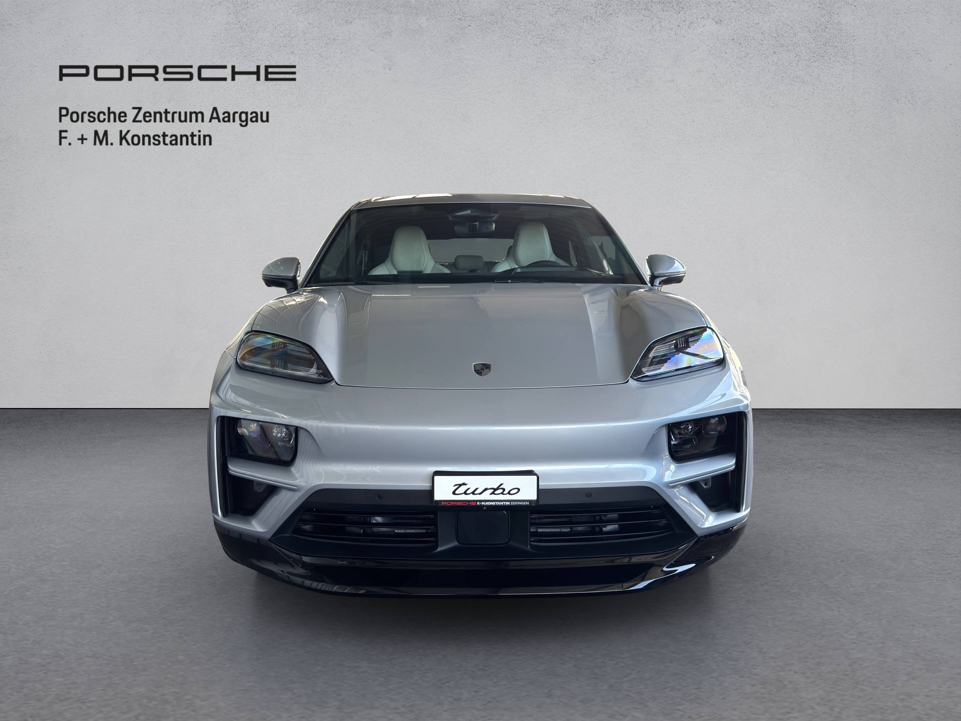 PORSCHE Macan Turbo-image-1