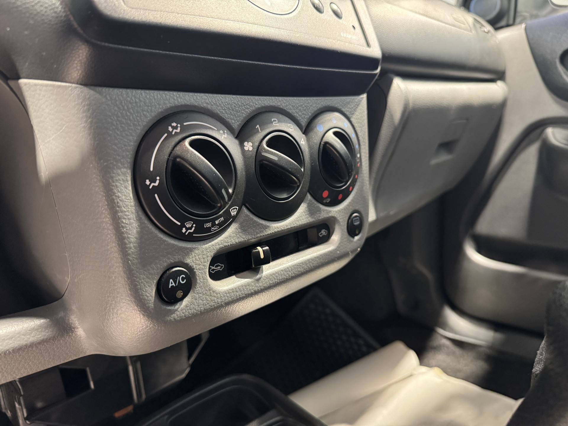 SUBARU G3X Justy 1.3 AWD-image-14