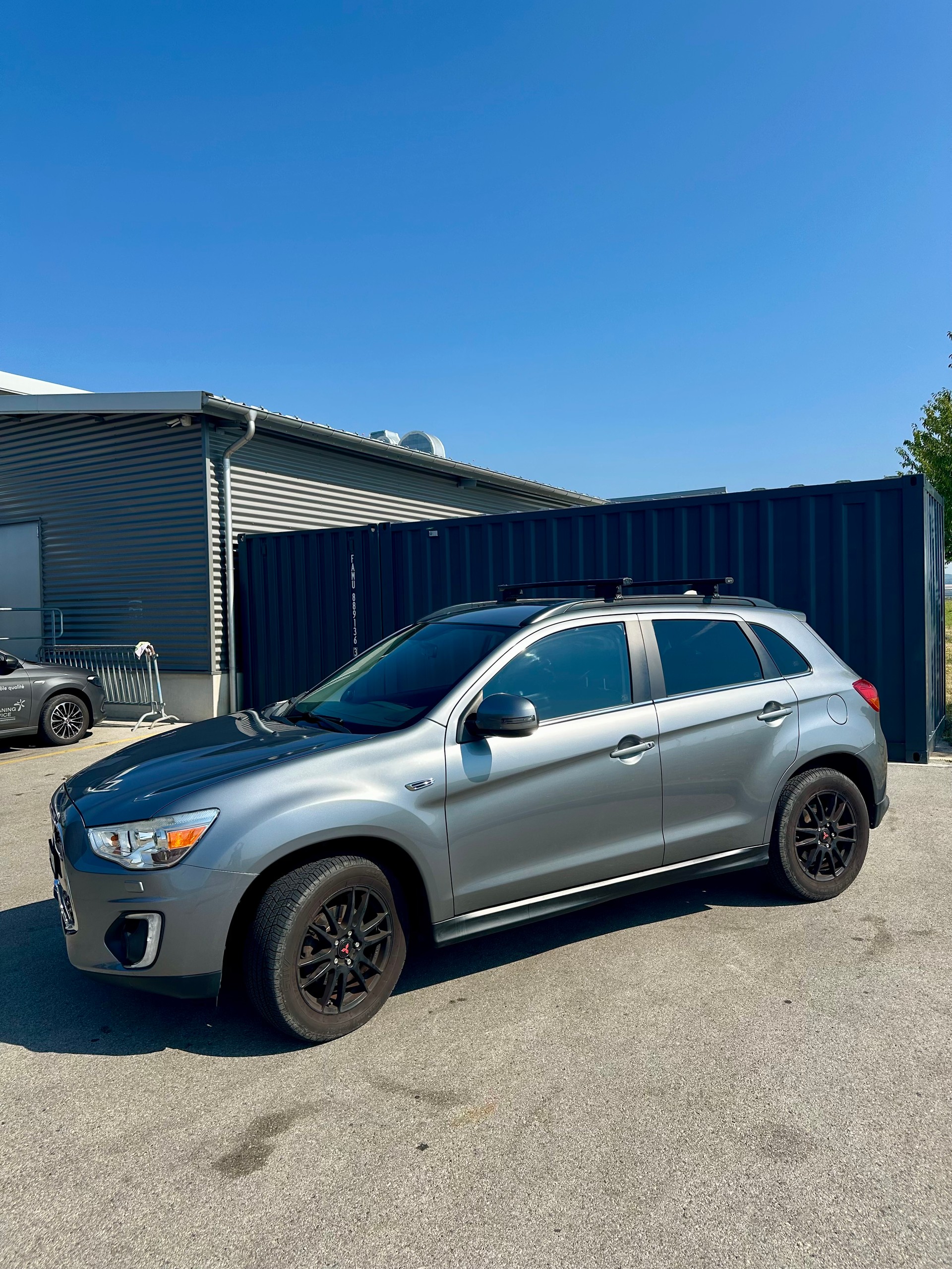 MITSUBISHI 1.8 DID Celebration 300K 4x4