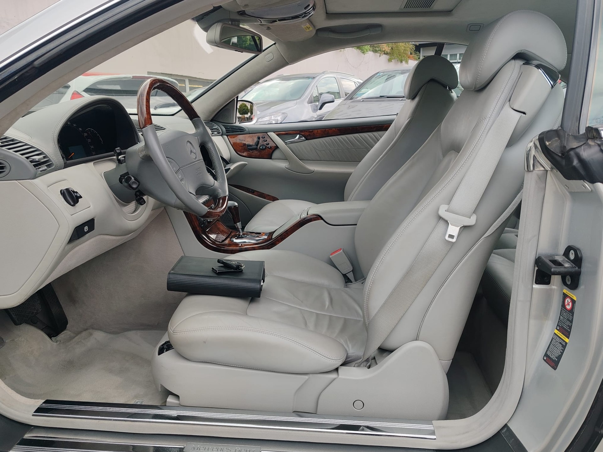 MERCEDES-BENZ CL 600 Automatic-image-7