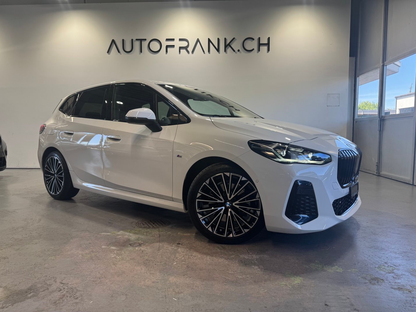 BMW 223i SDKG Active Tourer-showroom-element-1