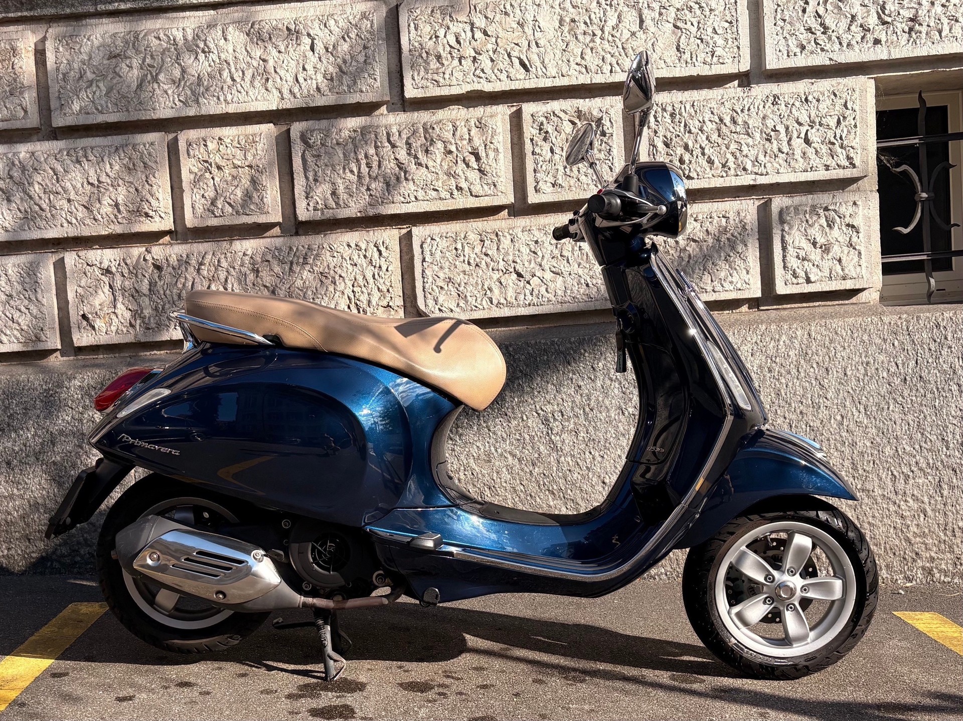 PIAGGIO Vespa 125 Primavera i.e. 3V ABS-image-0