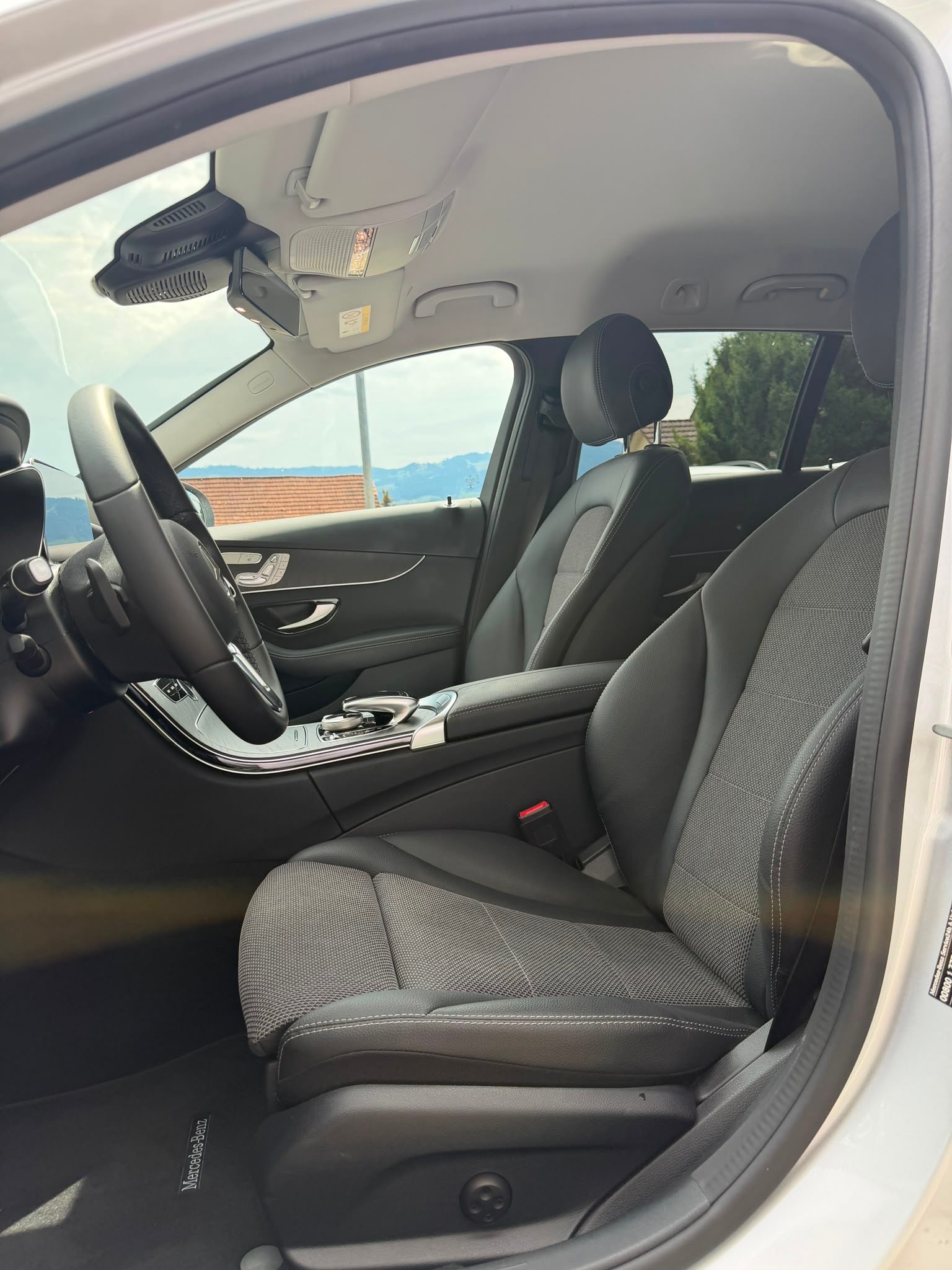 MERCEDES-BENZ C 300 d T 4Matic-image-7