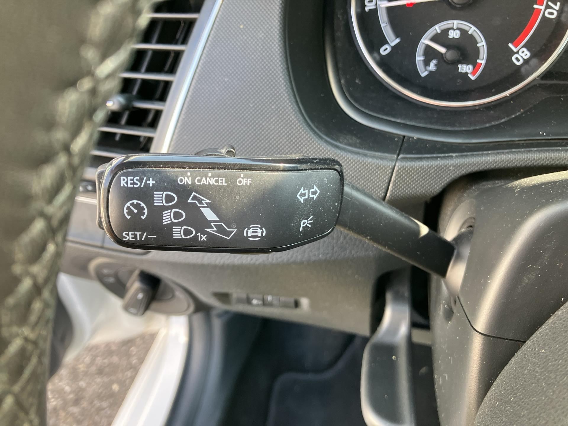 SKODA Fabia Combi 1.0 TSI Ambition-image-22