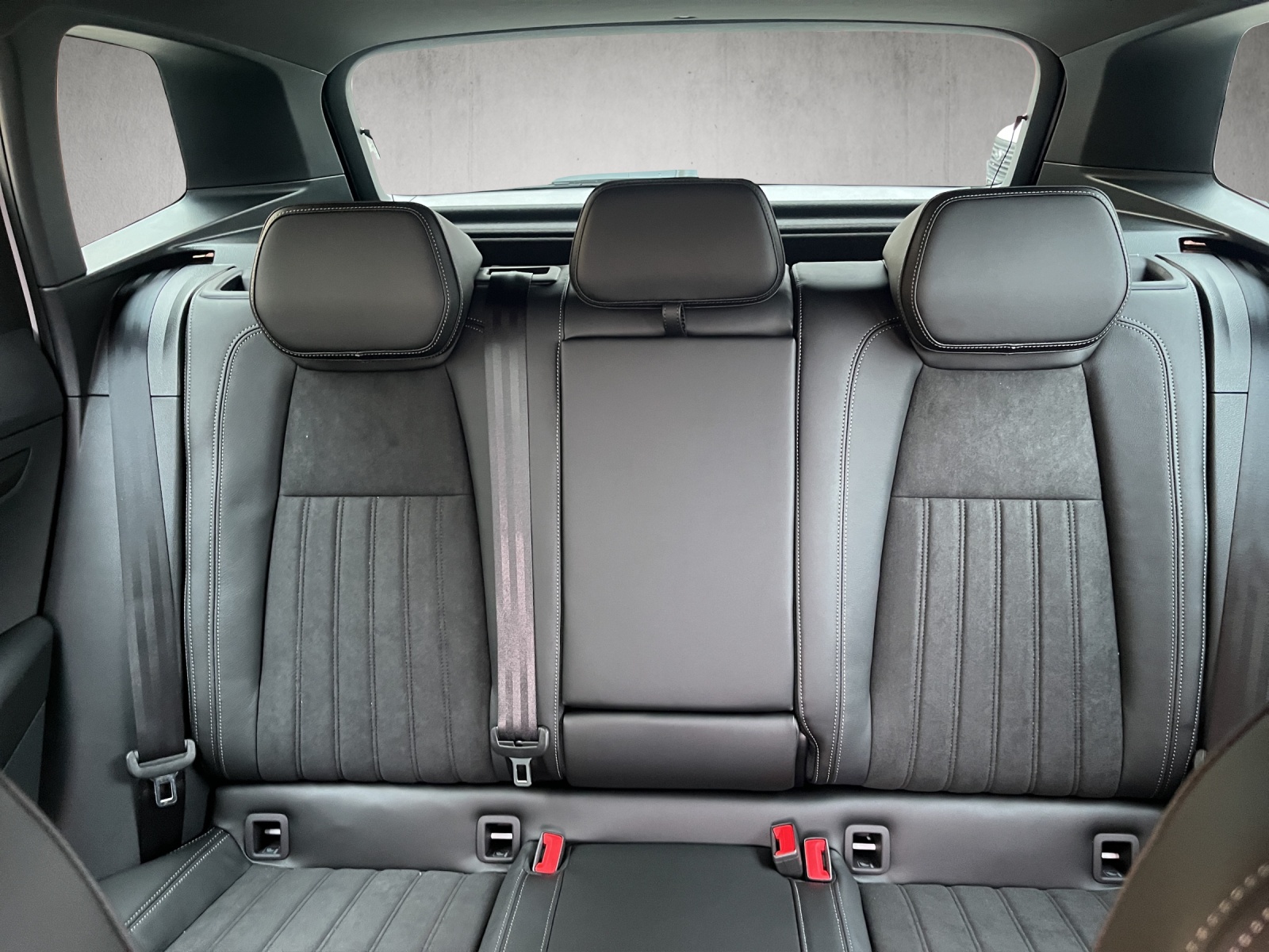 SKODA Karoq 2.0 TDI CR Sport Line 4x4 DSG-image-7