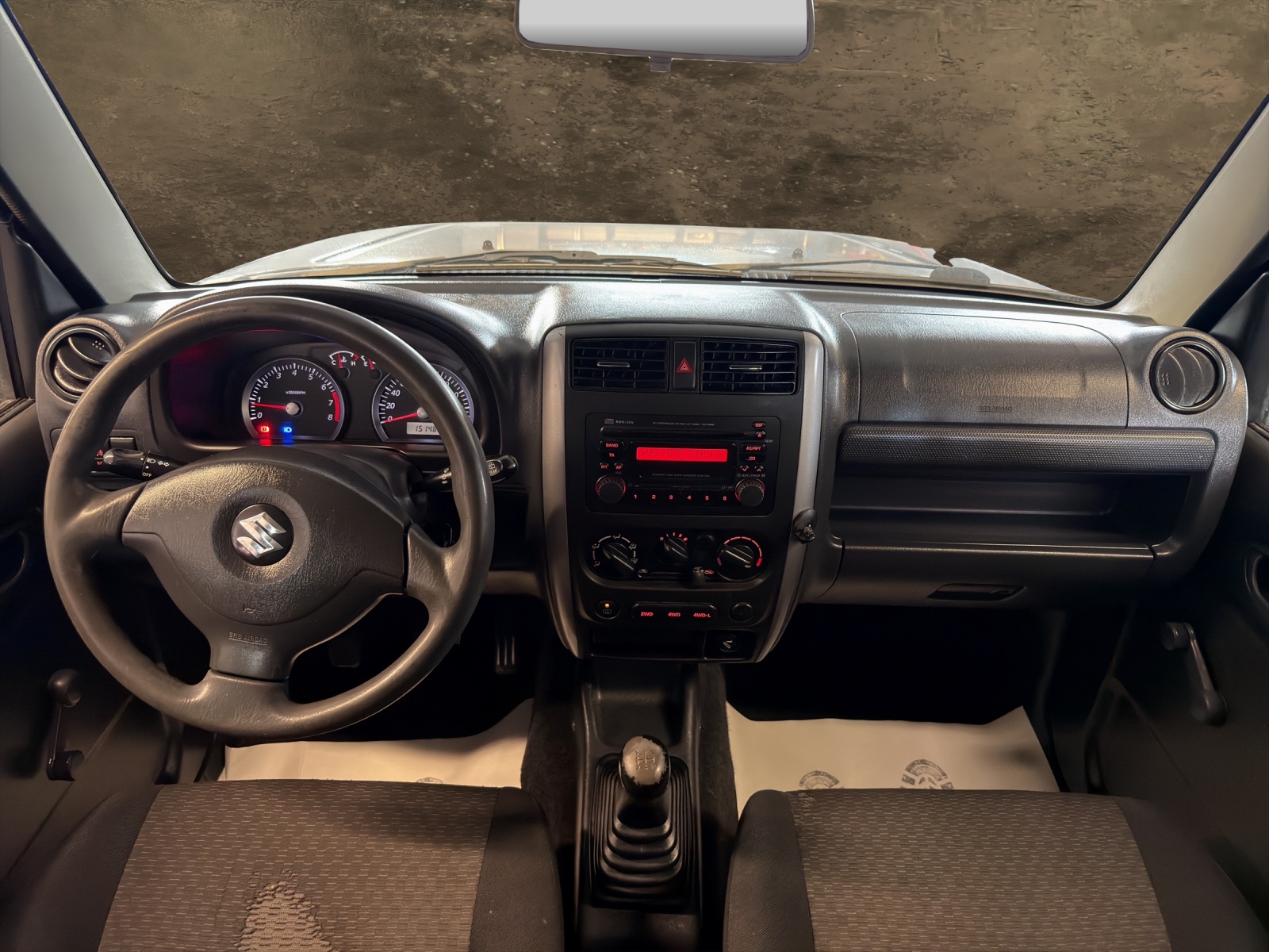 SUZUKI Jimny 1.3 16V GL Top-showroom-element-3