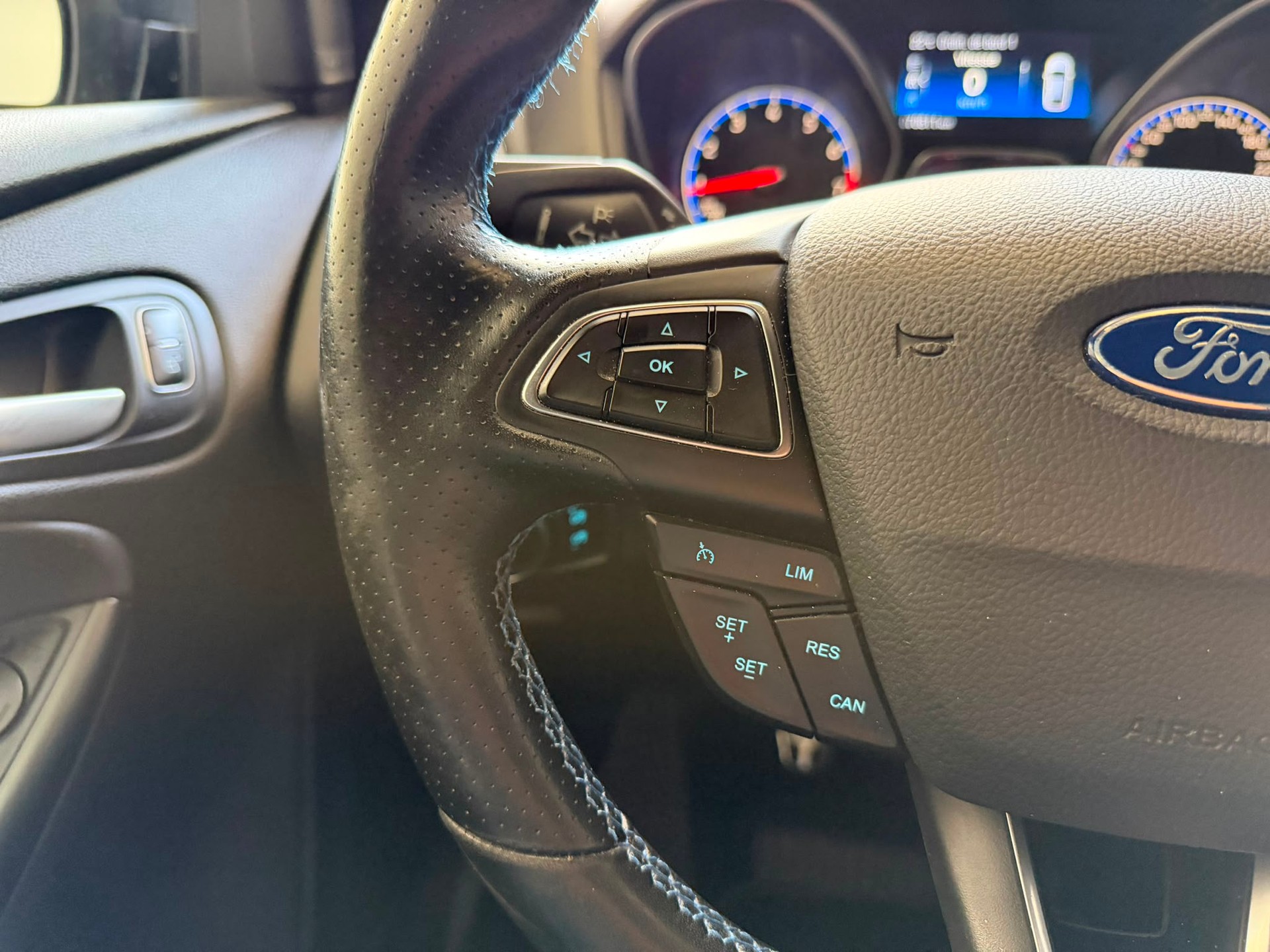 FORD Focus 2.3 EcoBoost RS AWD-image-12