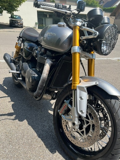 TRIUMPH Thruxton R 1200 i ABS-image-3