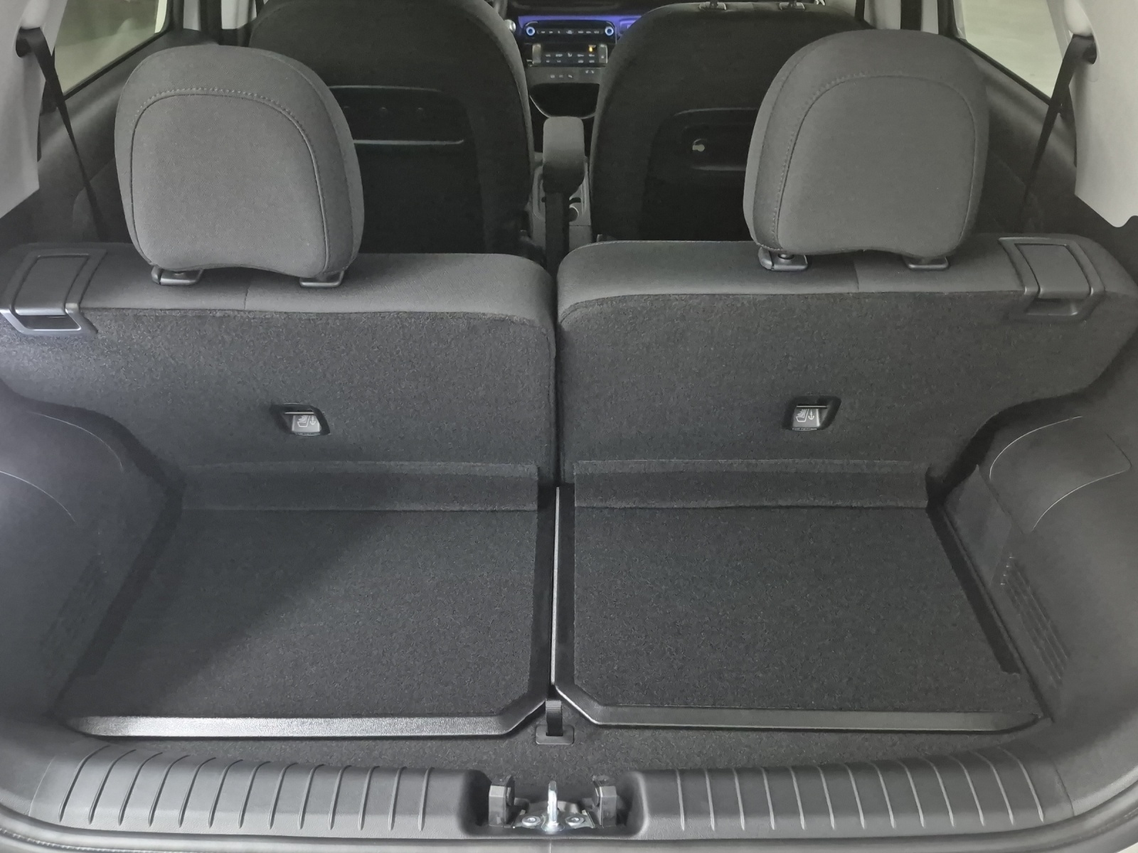 HYUNDAI Inster 49 kWh Electric Vertex-image-9