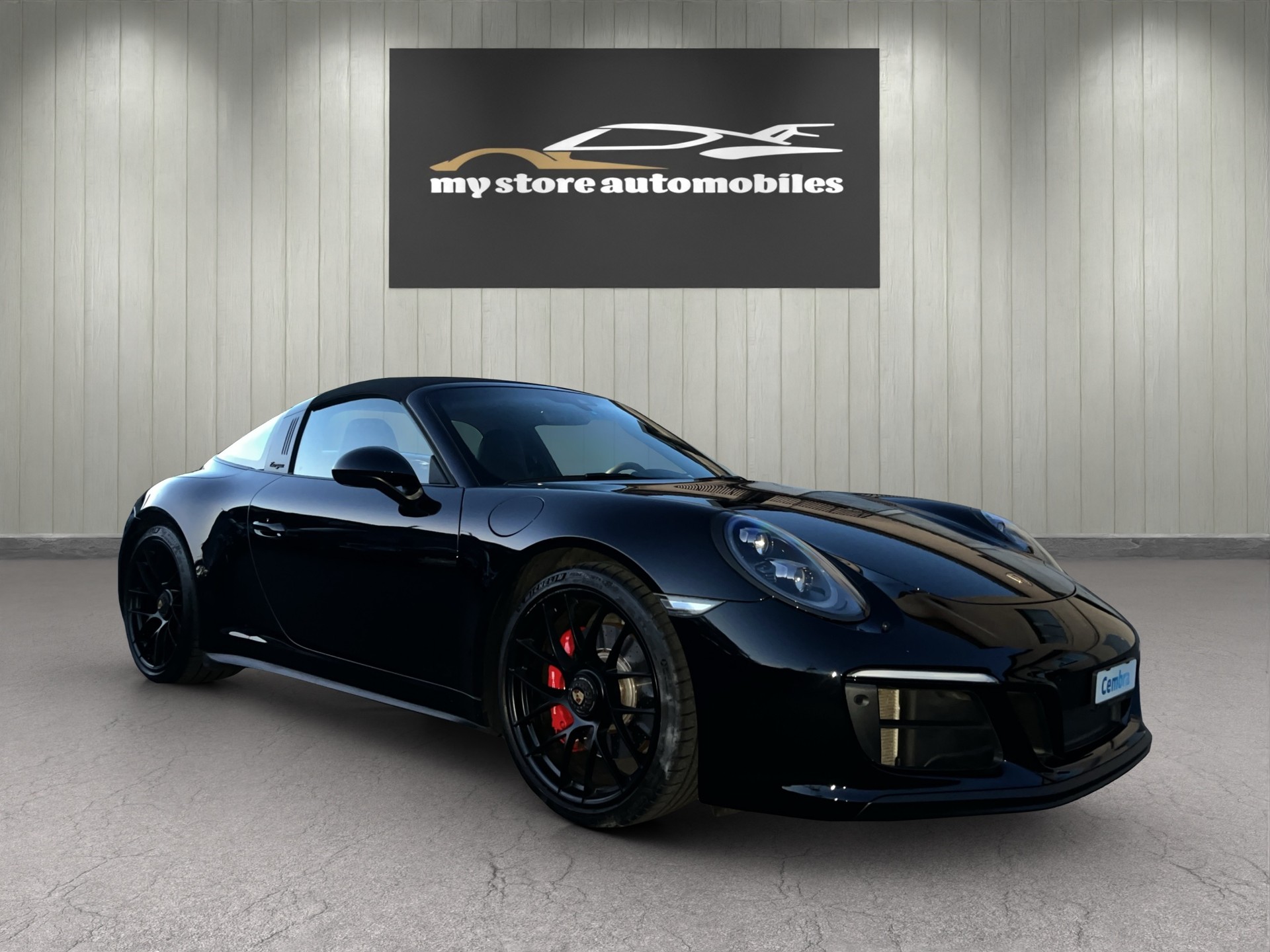 PORSCHE 911 Targa 4 GTS PDK-showroom-element-2