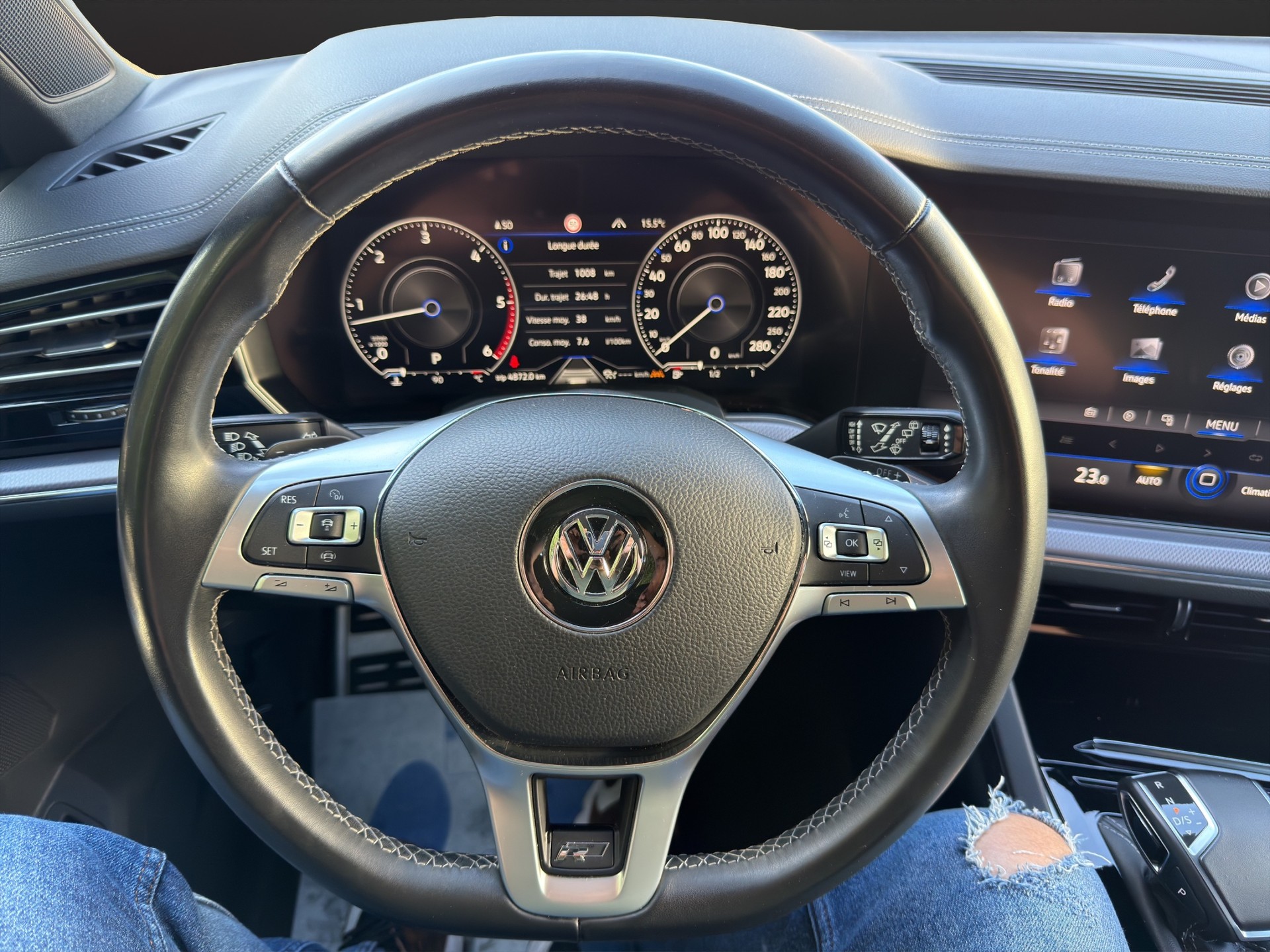 VW Touareg 3.0 TDI R Line Tiptronic-image-12