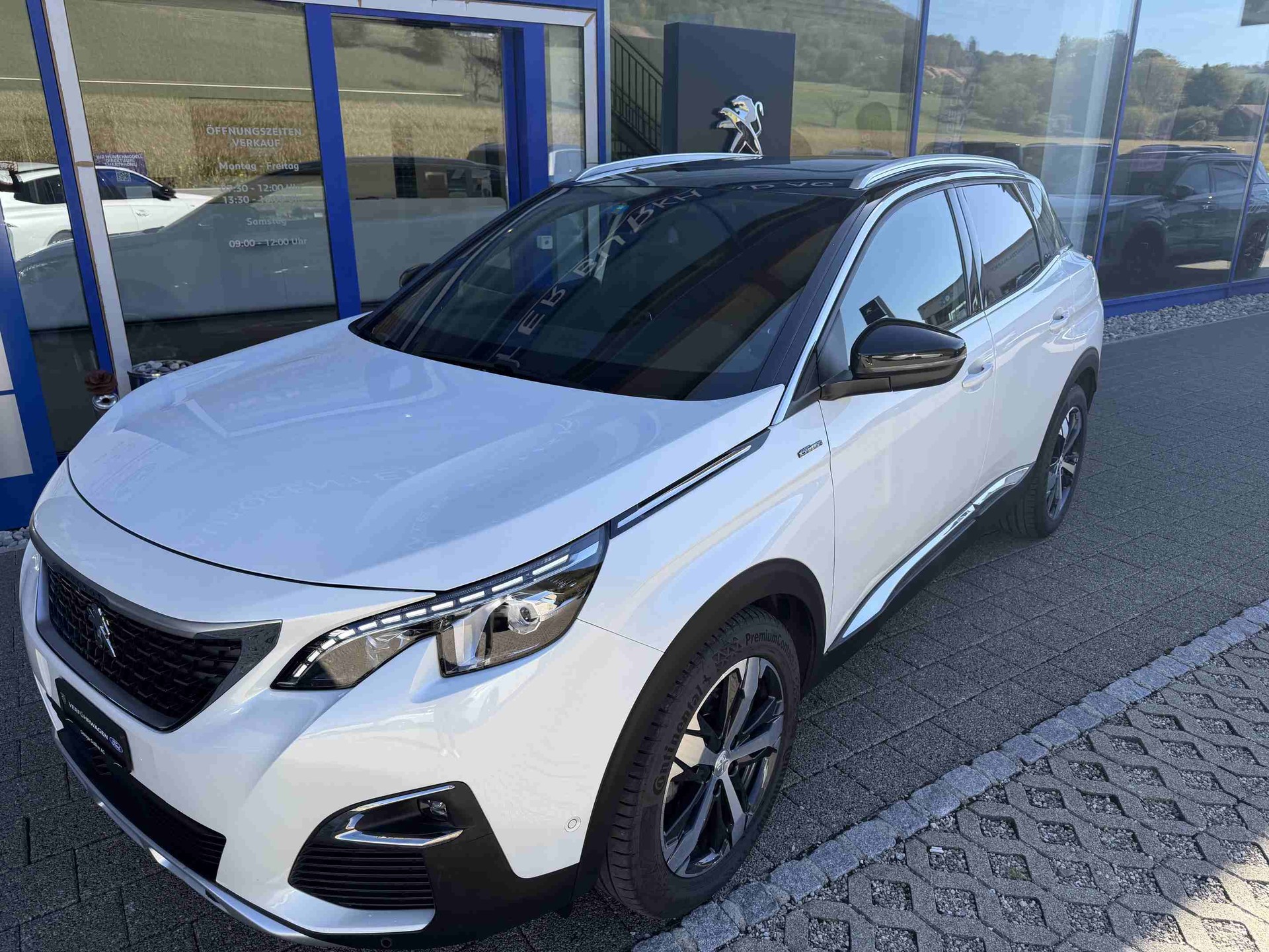 PEUGEOT 3008 1.6 THP GT Line-showroom-element-1