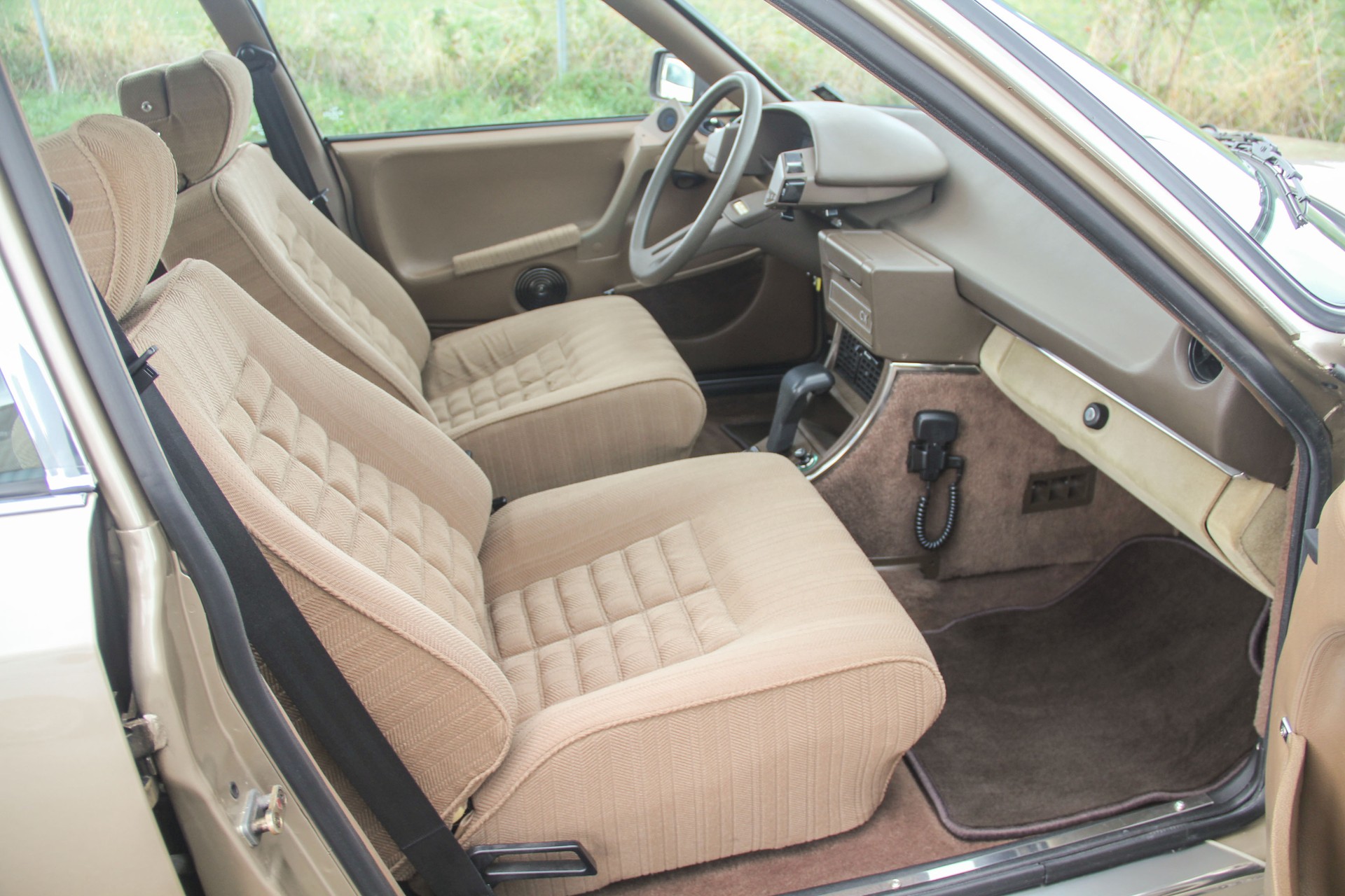 CITROEN CX Sedan 2400 Pallas (IE) Automatic ⭐⭐⭐⭐⭐-image-9
