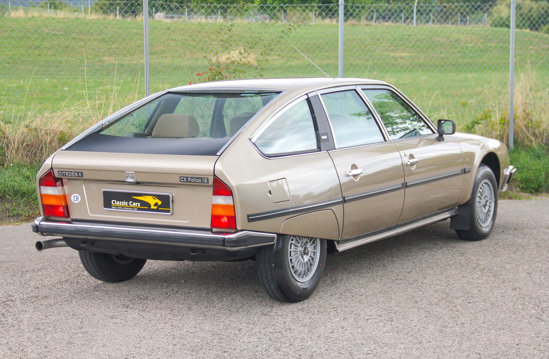 CITROEN CX Sedan 2400 Pallas (IE) Automatic ⭐⭐⭐⭐⭐-image-29