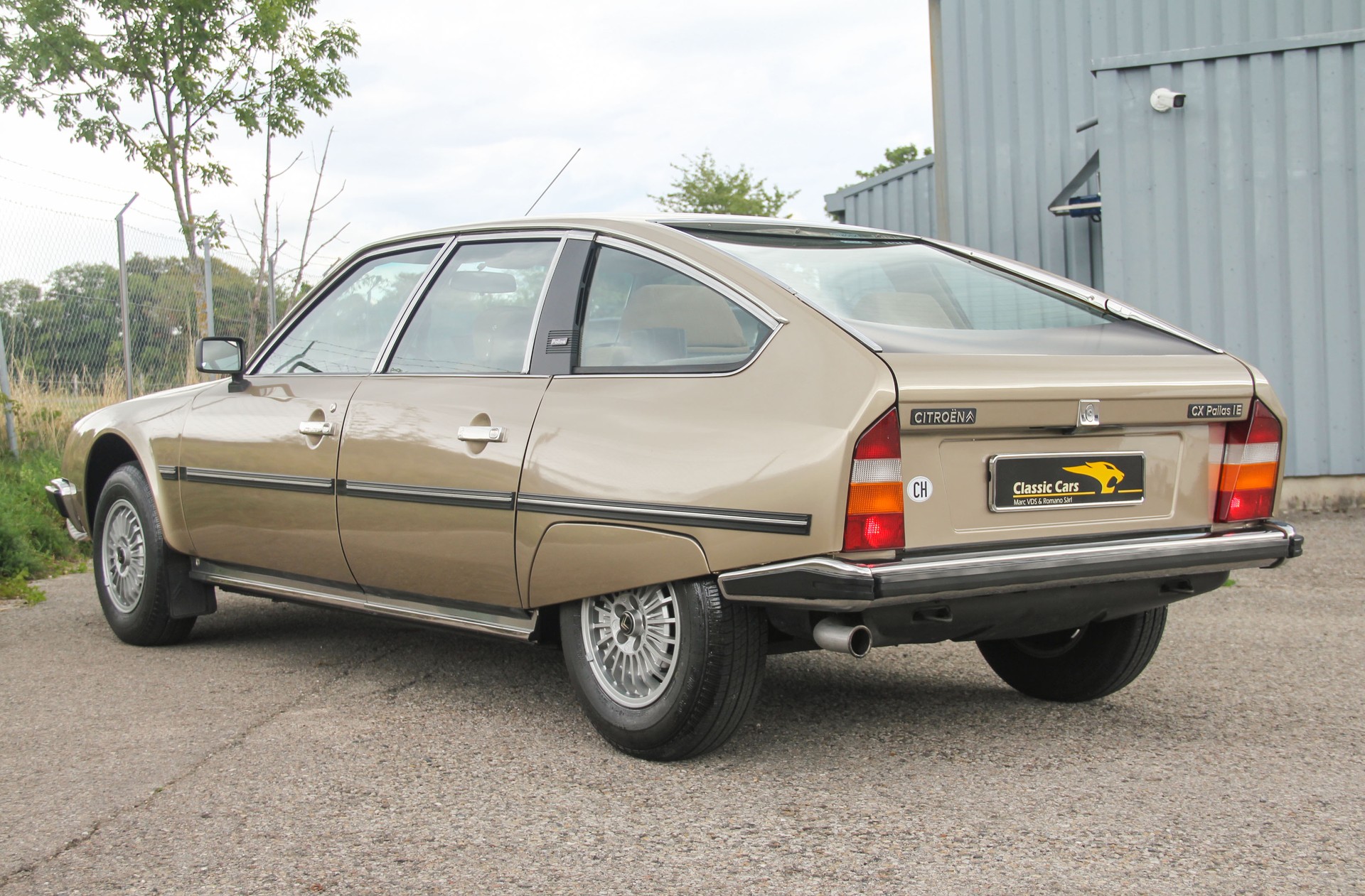 CITROEN CX Sedan 2400 Pallas (IE) Automatic ⭐⭐⭐⭐⭐-image-31