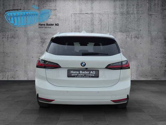 BMW 223d Act. Tou xDrive DKG-showroom-element-3
