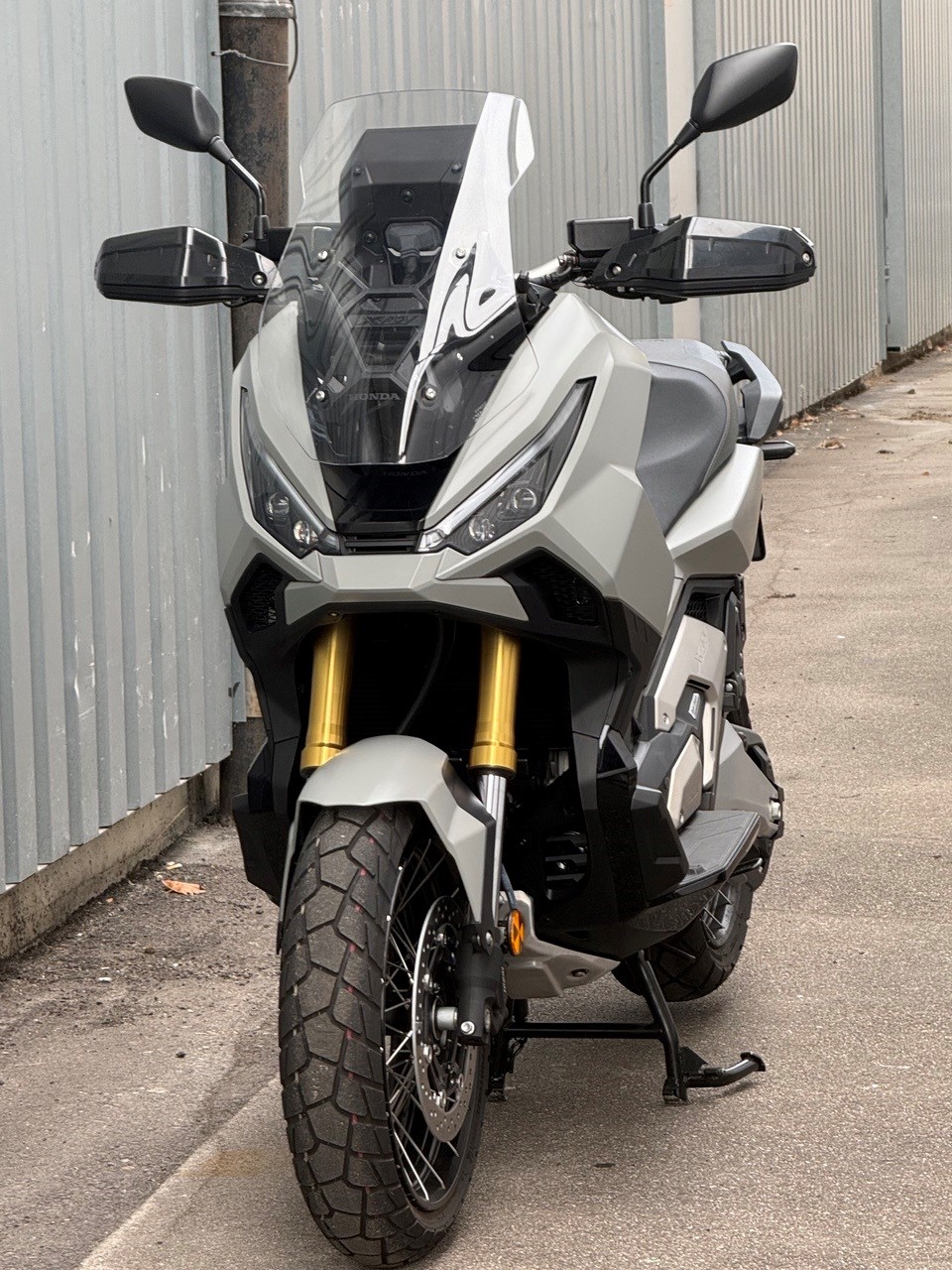 HONDA X-ADV 750-image-0