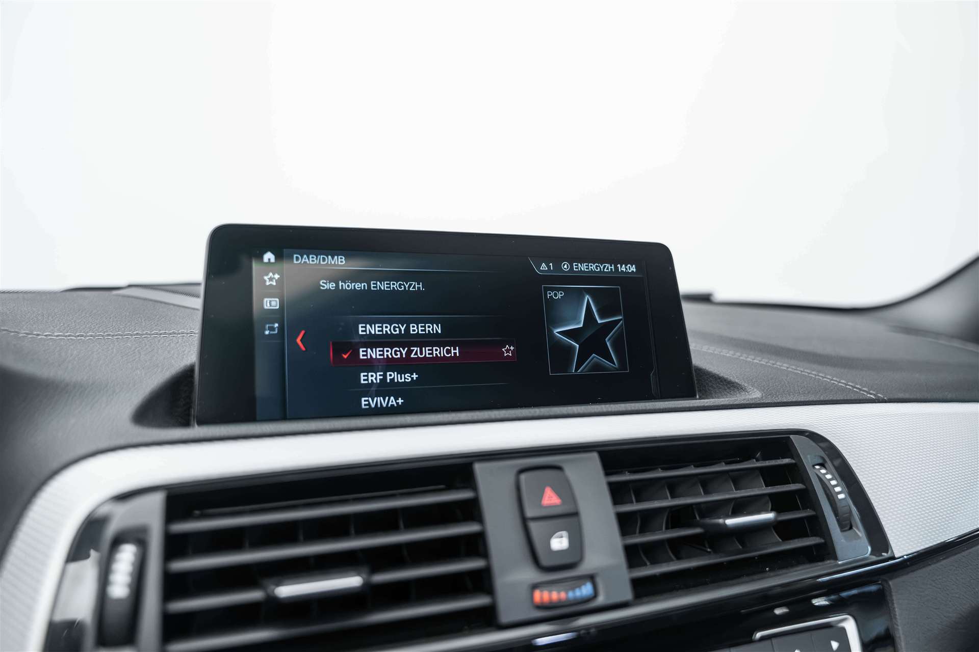 BMW BMW M240i xDrive Steptronic-image-23