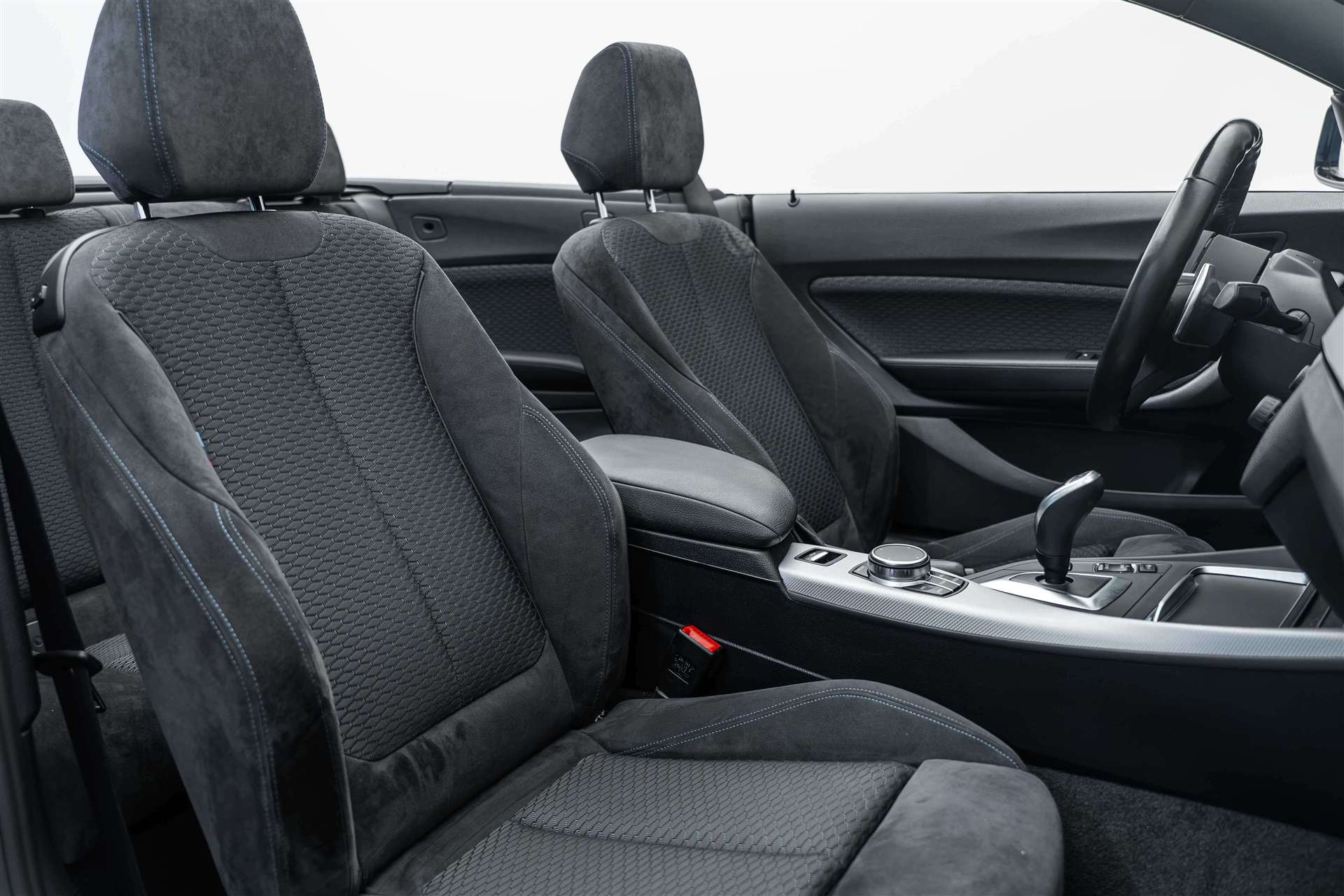 BMW BMW M240i xDrive Steptronic-image-15