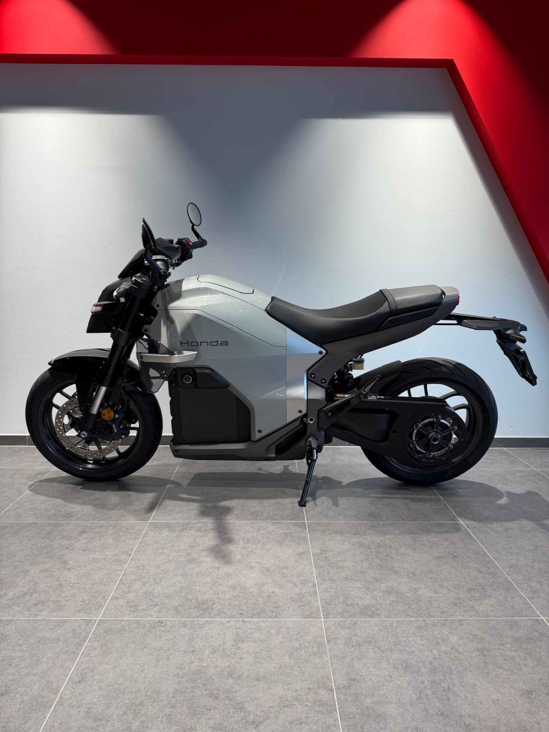 HONDA WN7-image-1