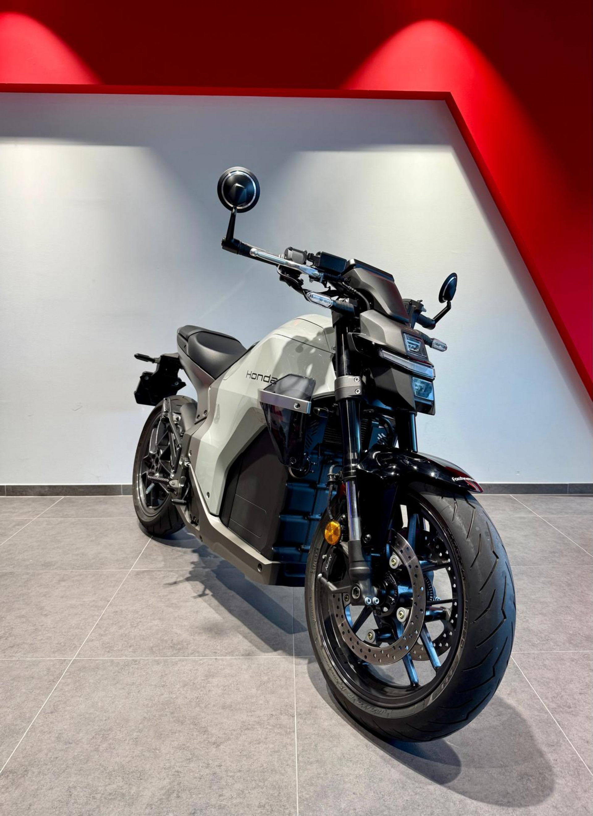 HONDA WN7-image-0
