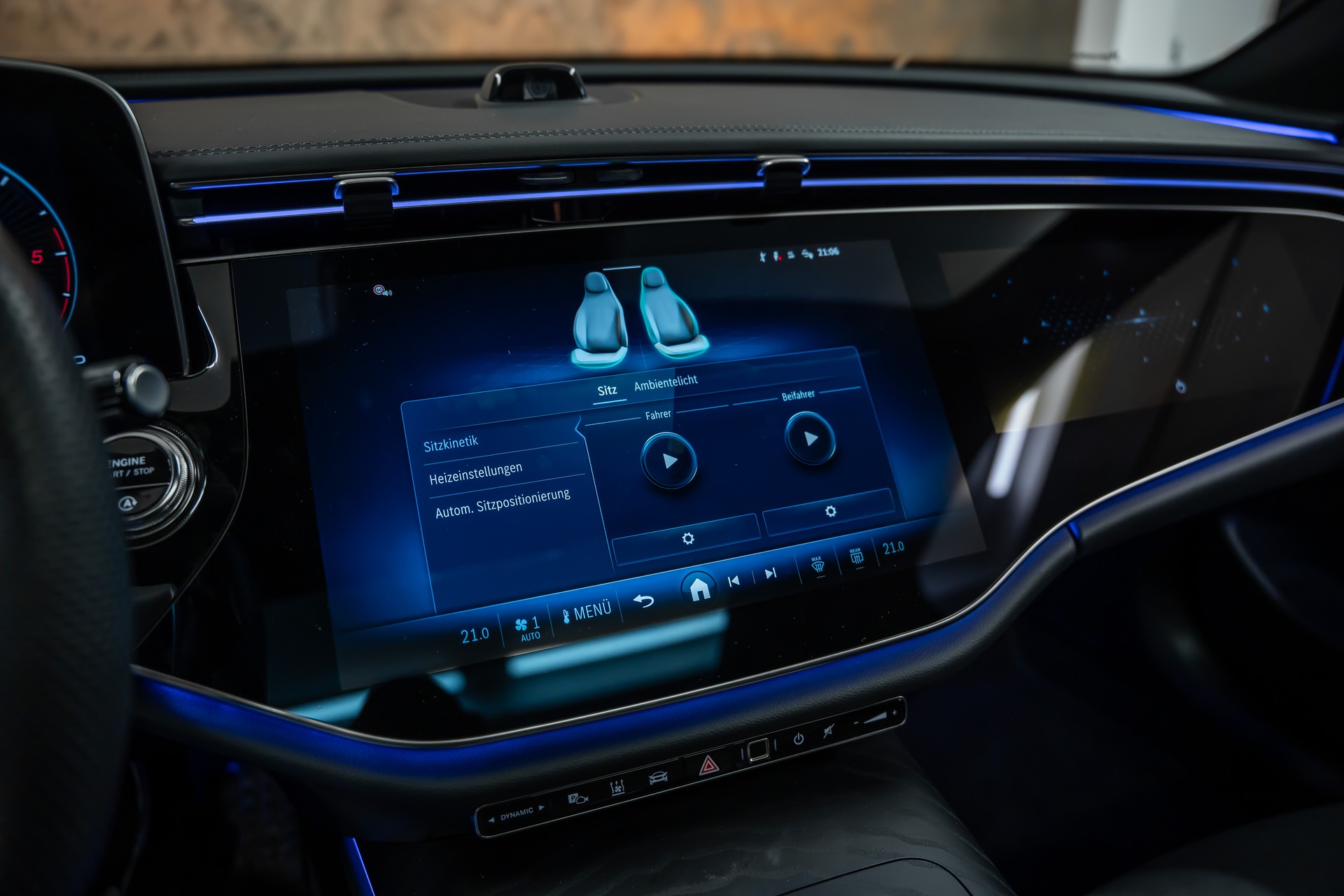 MERCEDES-BENZ E 450 d 4Matic 9G-Tronic *Hyper-Screen*Iconic-Glow*Panorama*Burmester-4D*-image-31