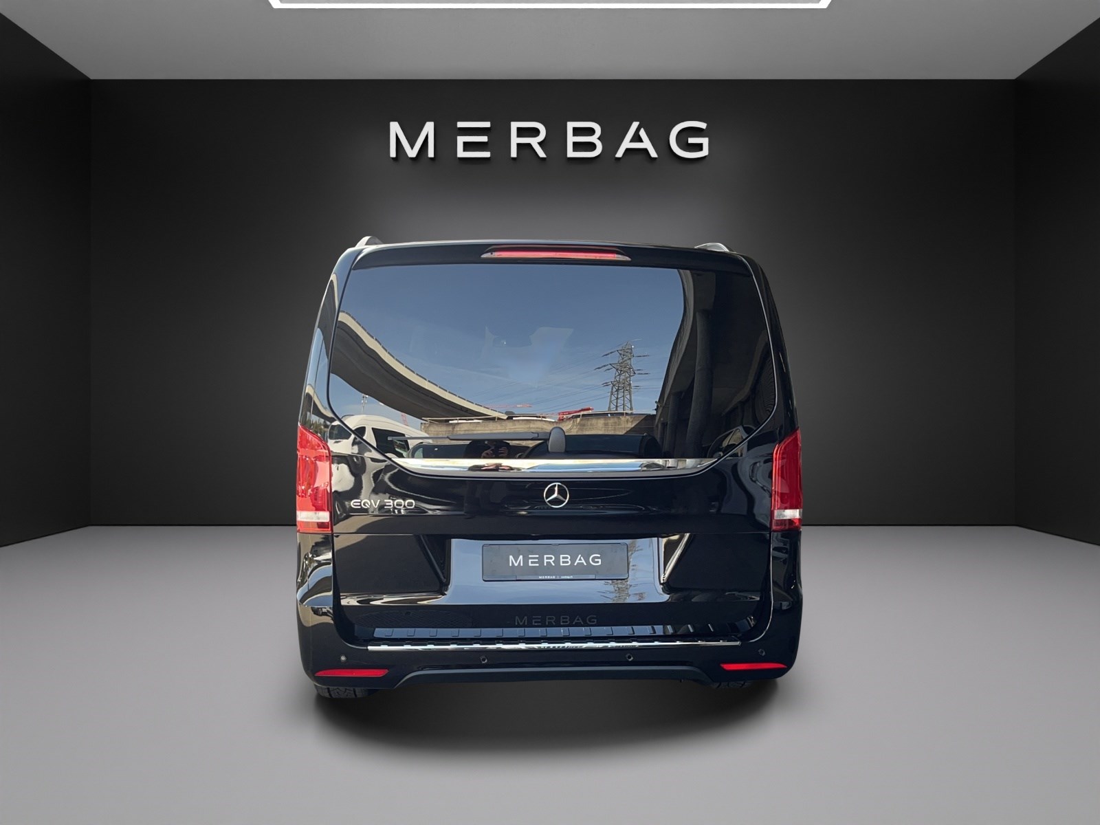 MERCEDES-BENZ EQV 300 lang-image-4