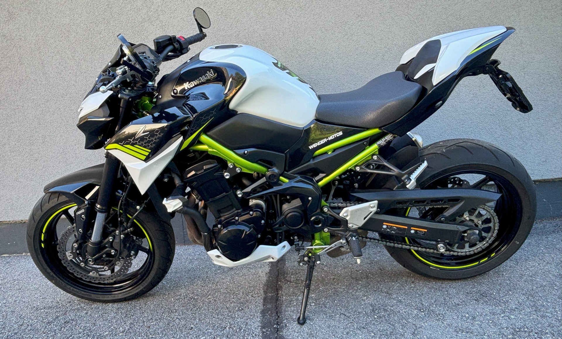 KAWASAKI Z 900-image-3