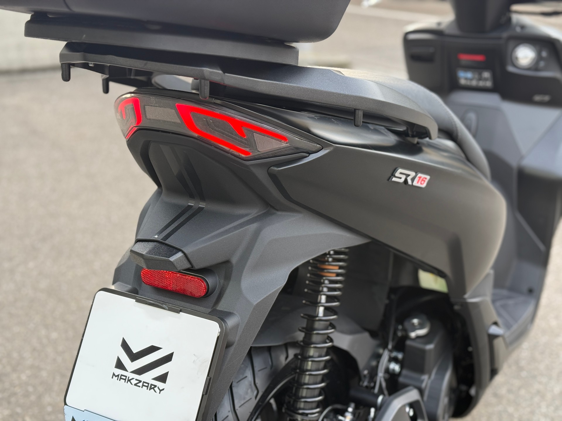 VOGE mit TopCase!-image-6