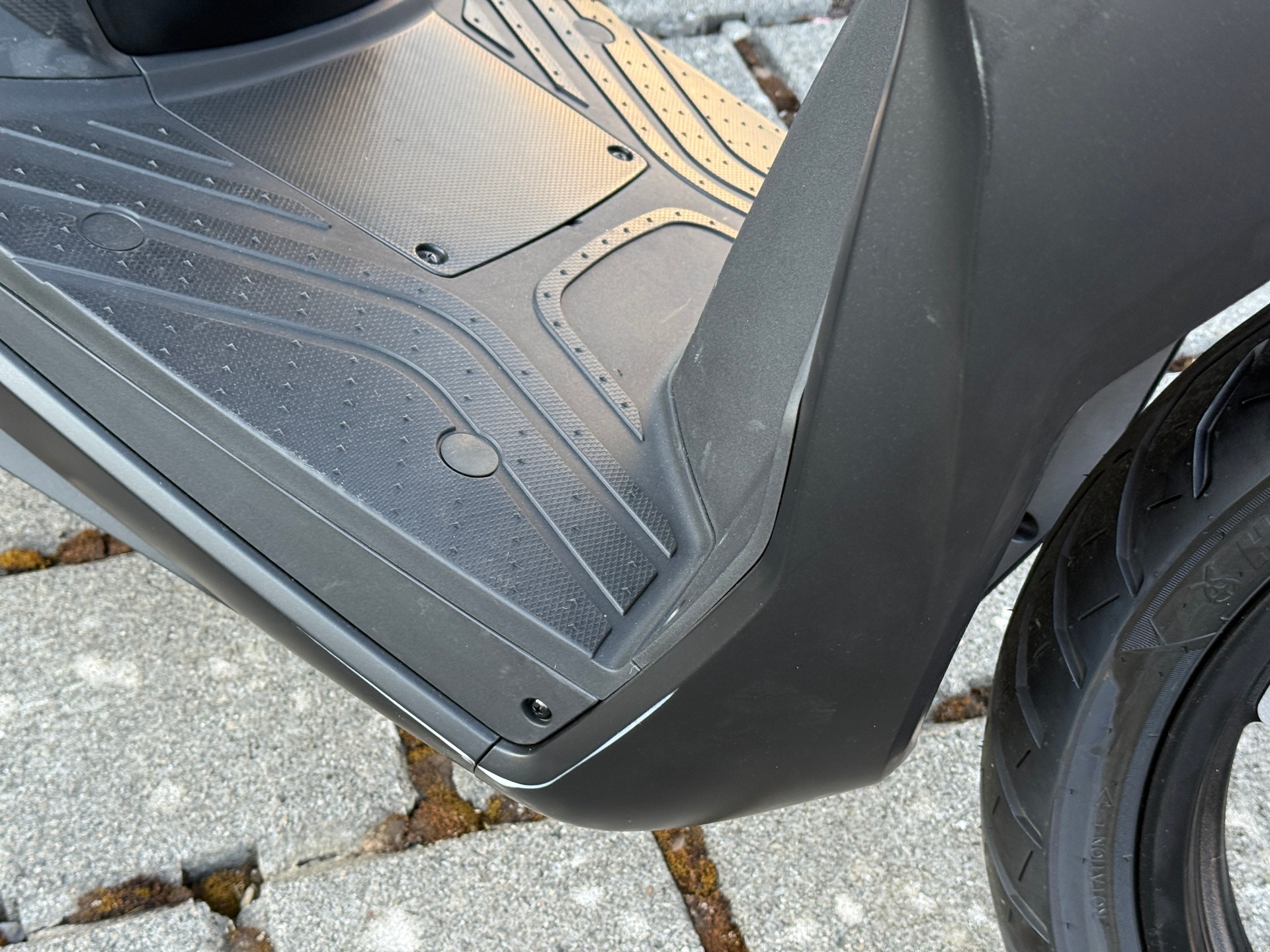 VOGE mit TopCase!-image-4