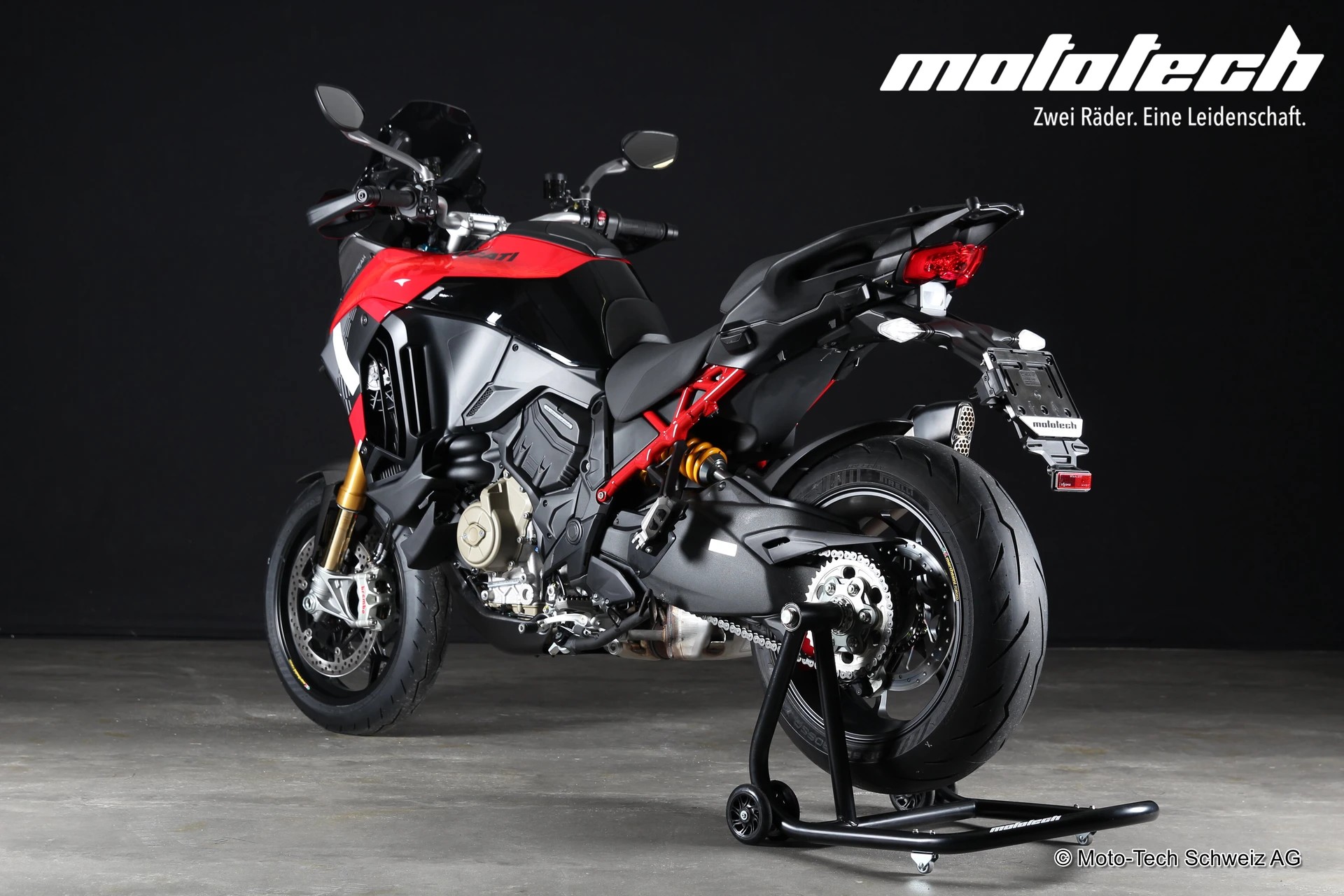 DUCATI Multistrada V4 S Pikes Peak-image-2