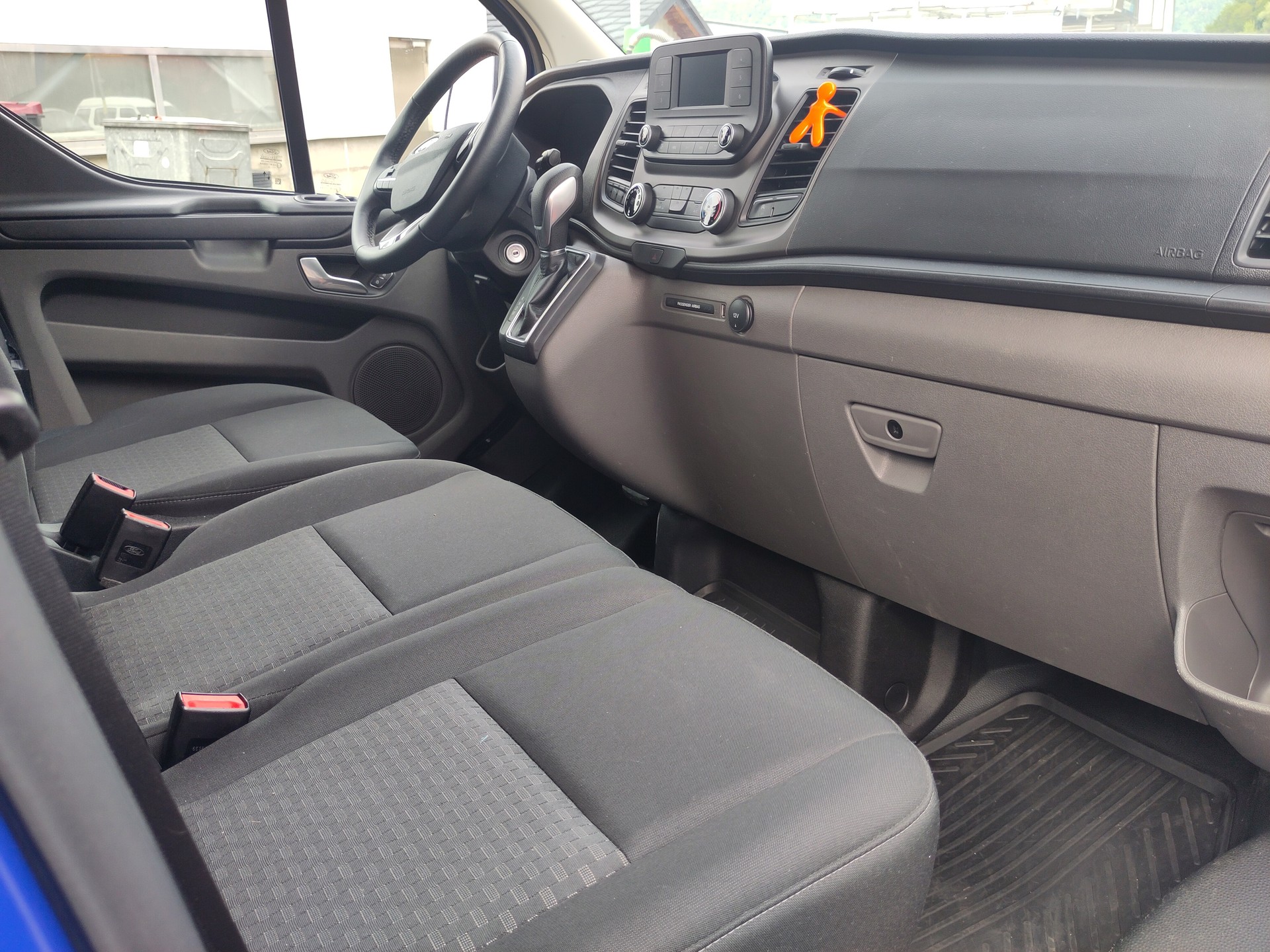 FORD Transit Custom 320 L1H1 Trend A-image-5