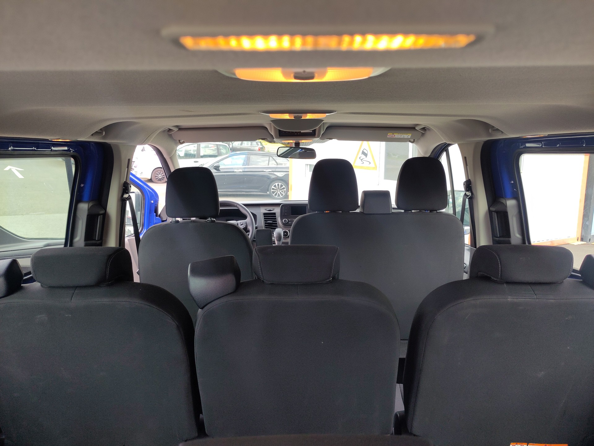 FORD Transit Custom 320 L1H1 Trend A-image-13
