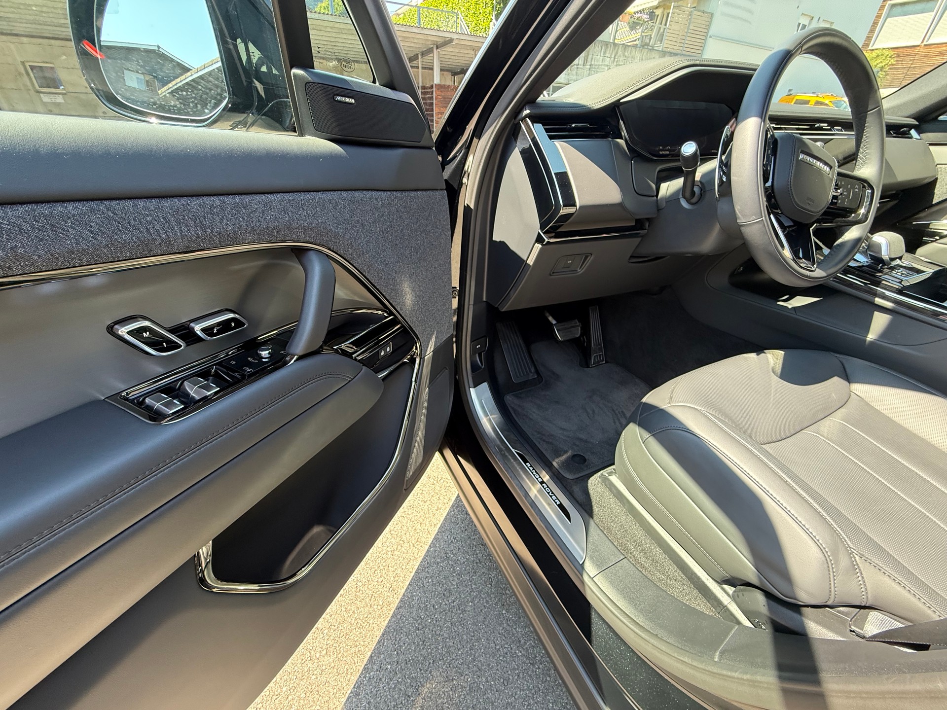 LAND ROVER Range Rover Sport D300 3.0 TD6 MHEV Dynamic SE Automatic-image-8