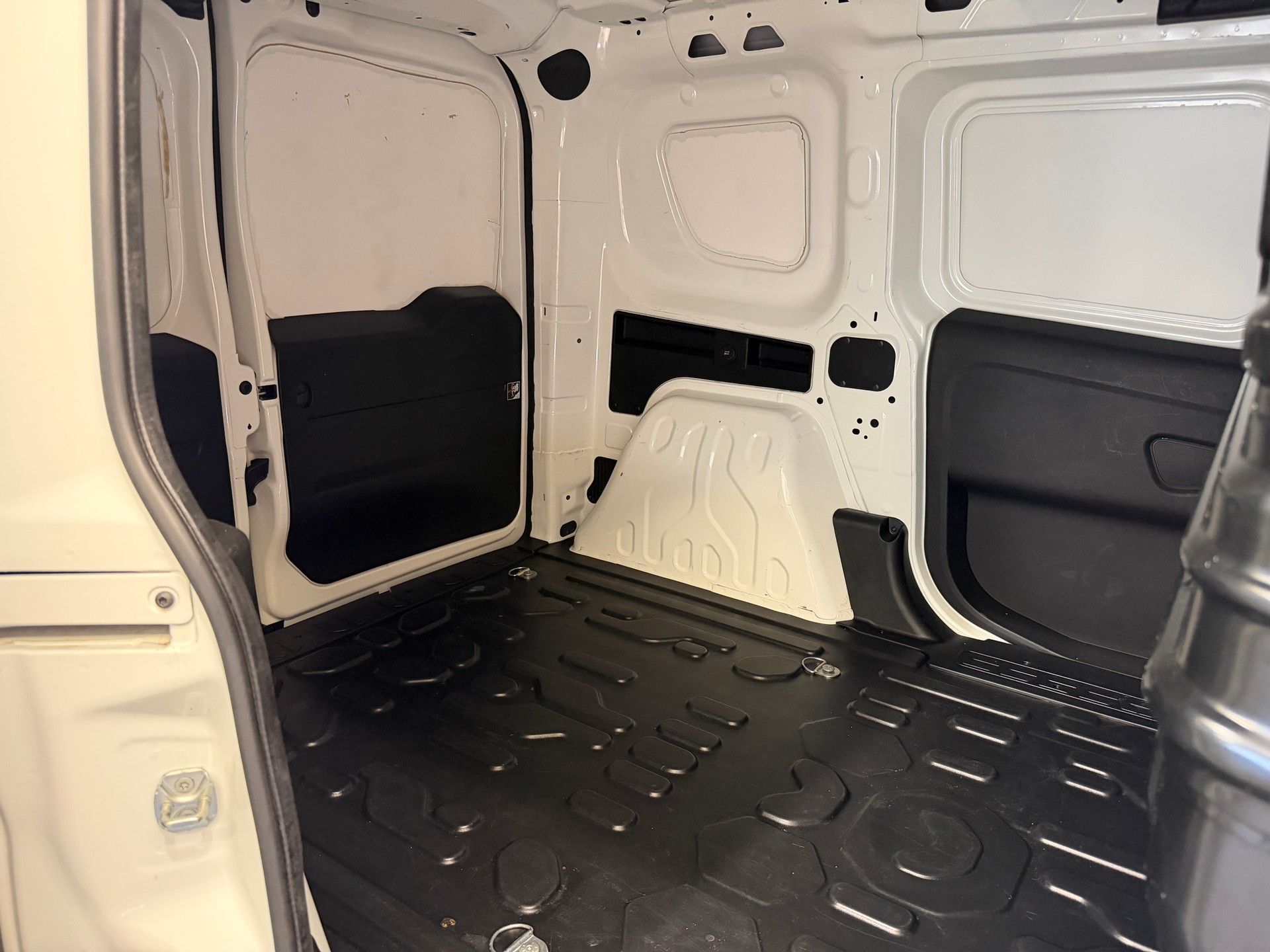 FIAT Doblò 1.6 Multijet Cargo Swiss-image-8