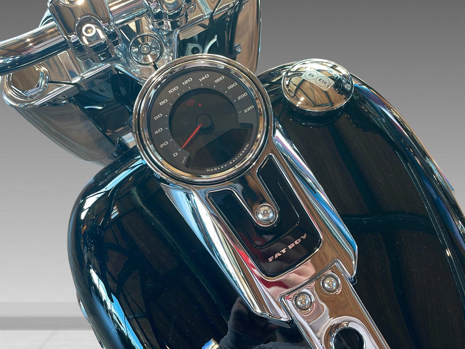 HARLEY-DAVIDSON FLFBS Fat Boy 114-image-8