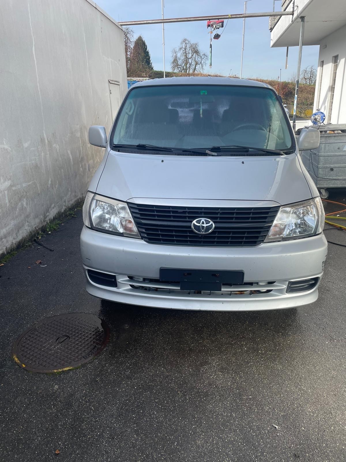 TOYOTA Hiace D-4D Wagon SWB