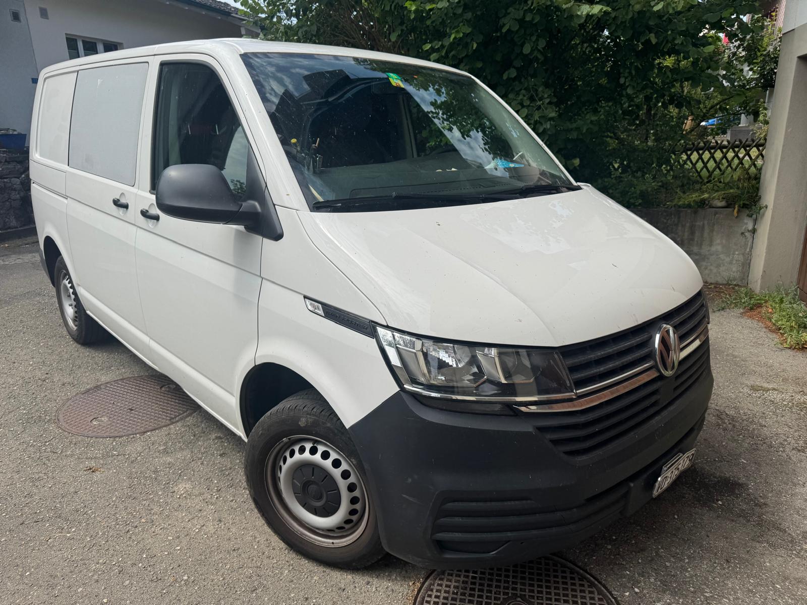 VW T6.1 2.0 TDI Entry-image-0
