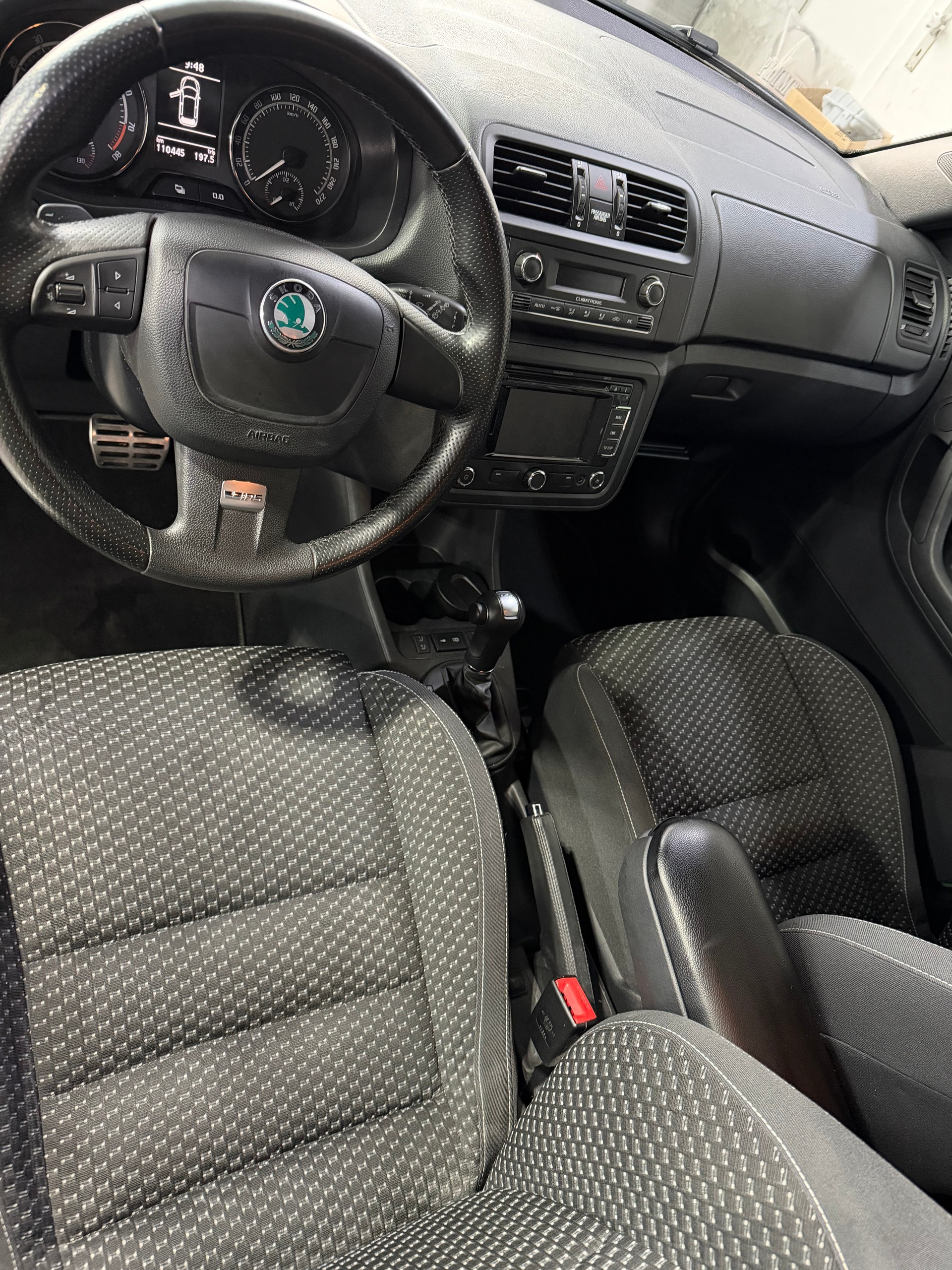 SKODA Fabia 1.4 TSI RS Edition S2000 DSG-image-7
