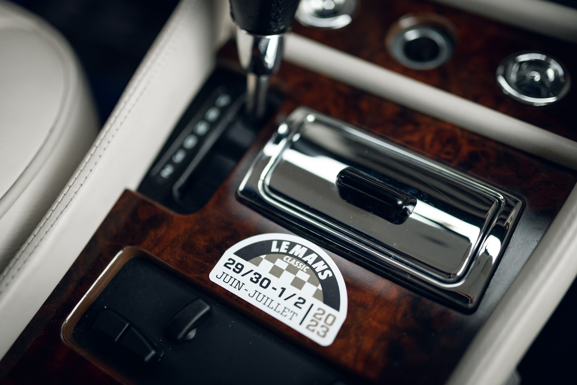 BENTLEY Brooklands-image-8