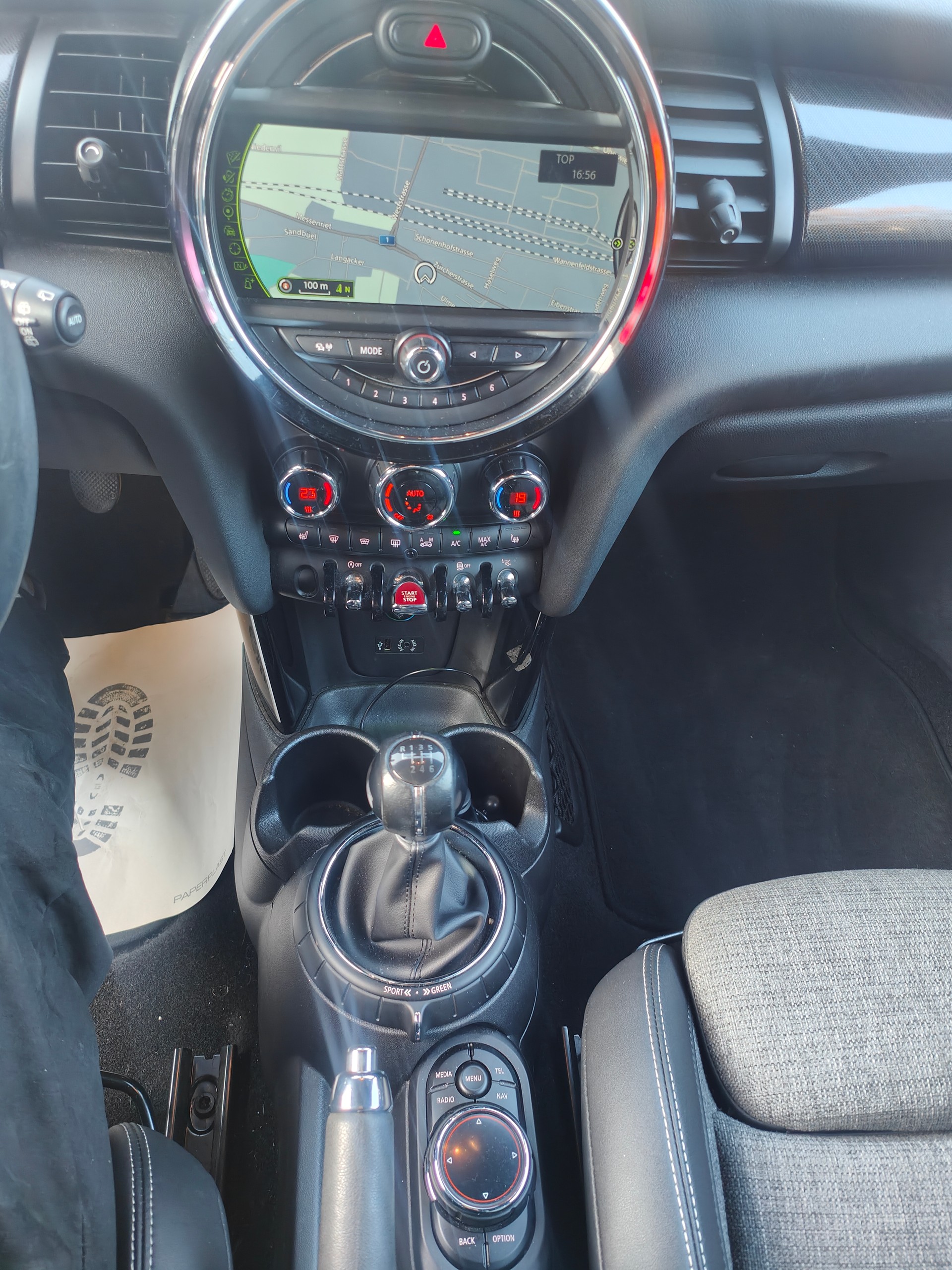 MINI Cooper S-image-9