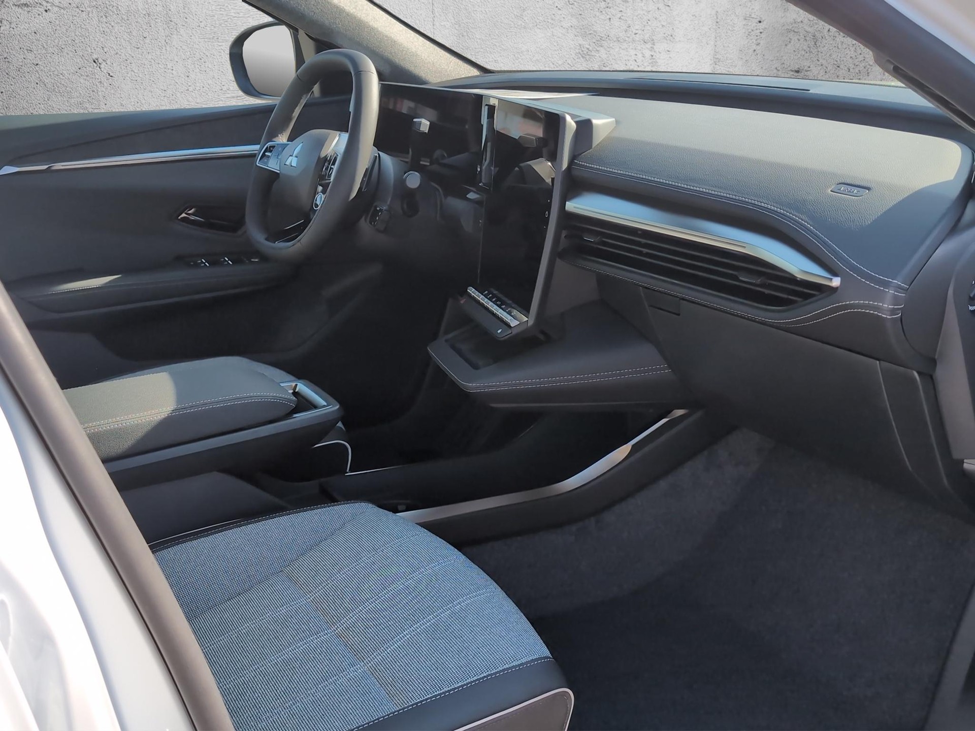 MITSUBISHI Eclipse Cross BEV Intense+ Plus 87kWh-image-10