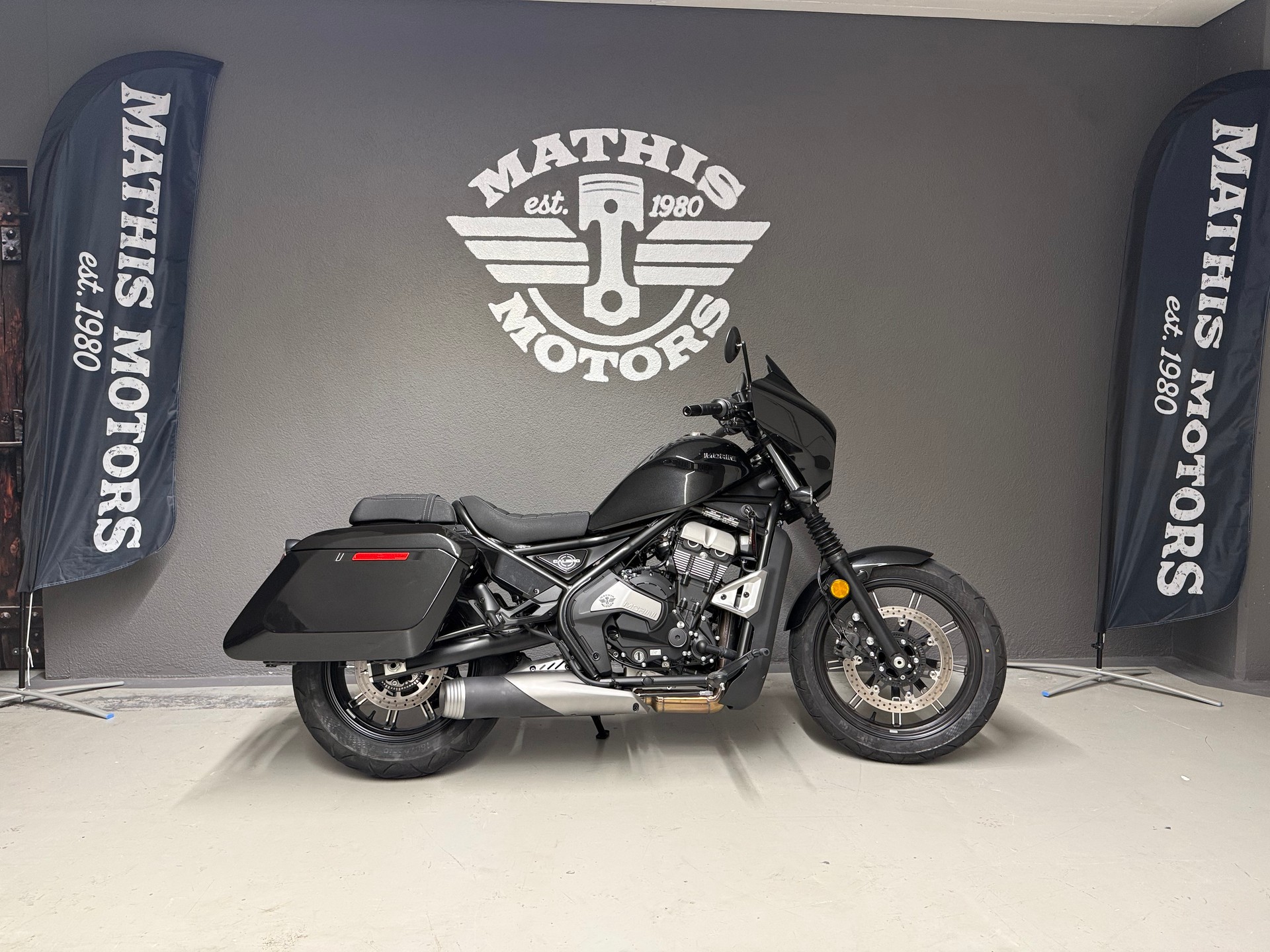 MOTO MORINI CALIBRO BAGGER 700-image-0