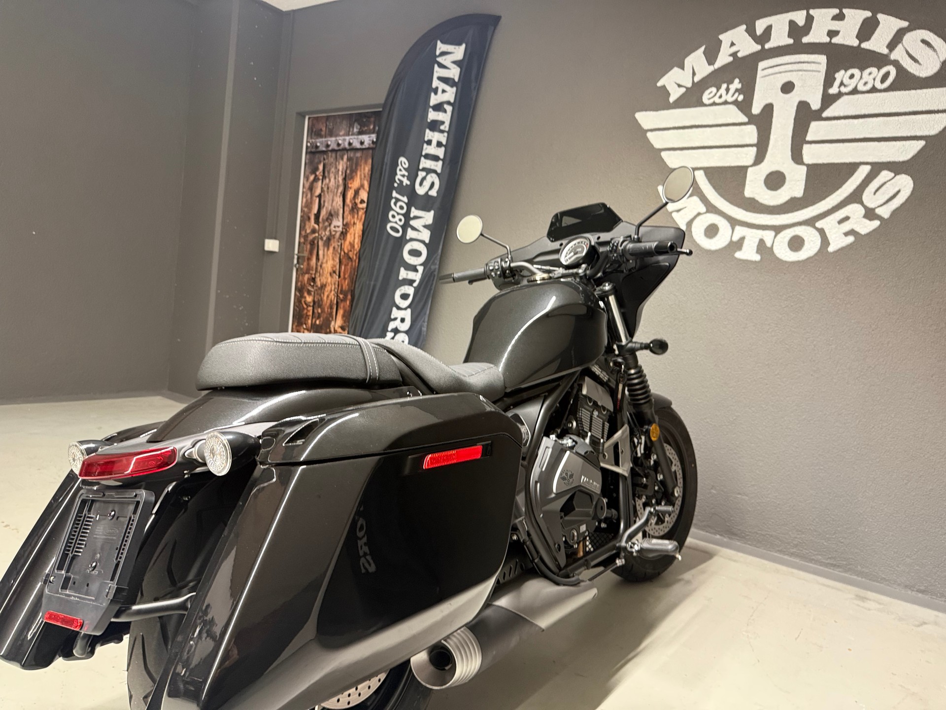 MOTO MORINI CALIBRO BAGGER 700-image-15