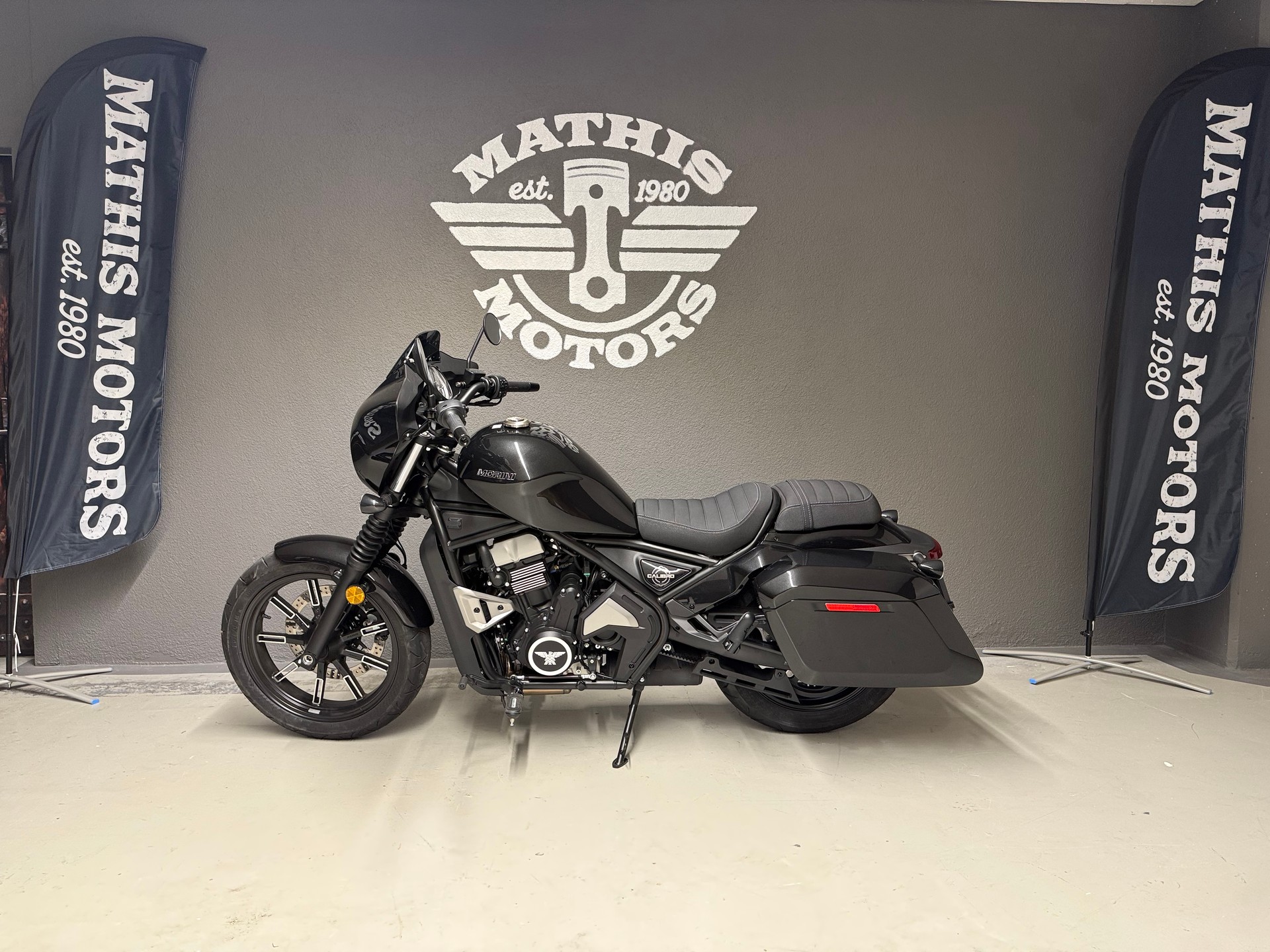 MOTO MORINI CALIBRO BAGGER 700-image-2