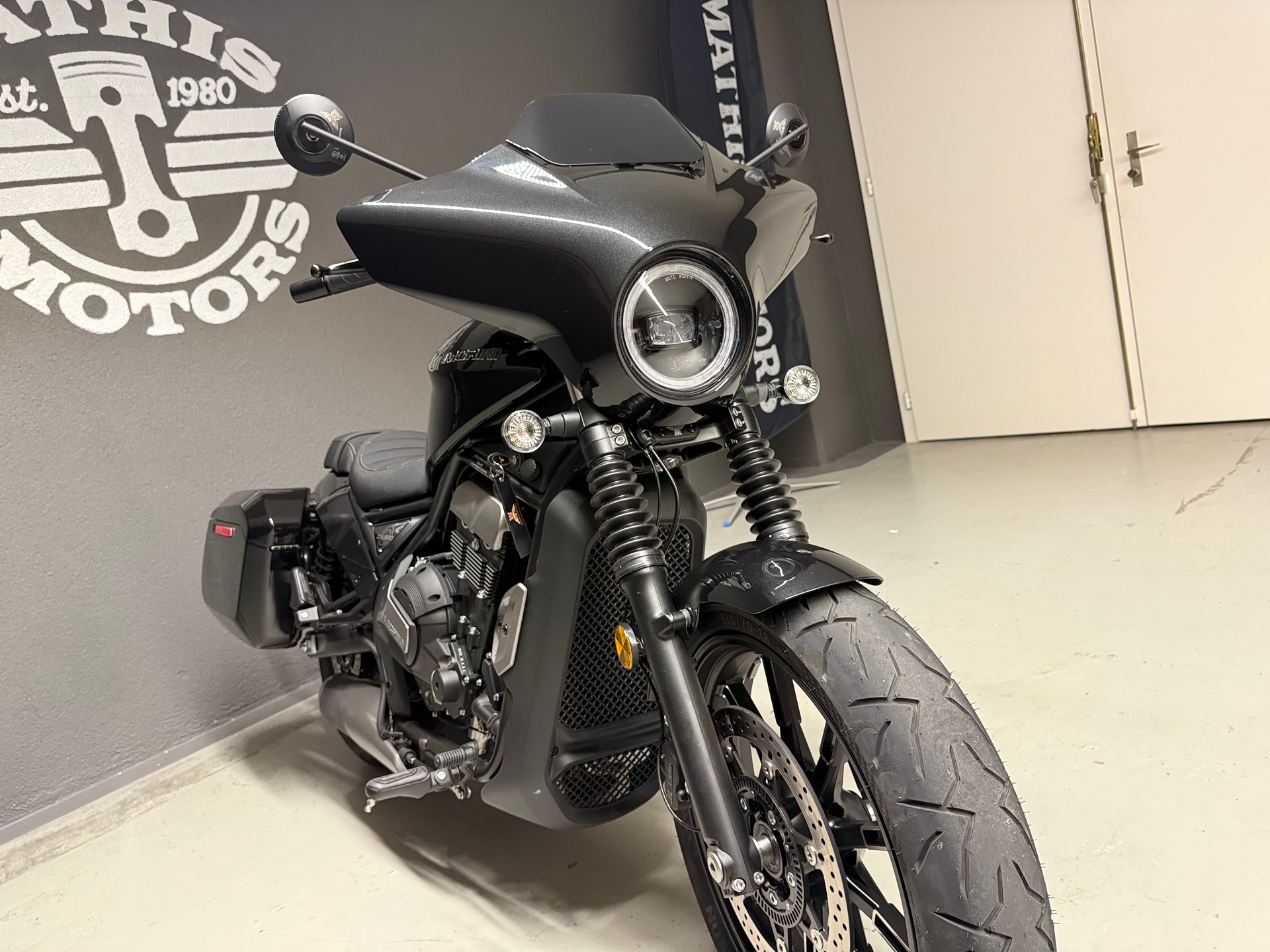 MOTO MORINI CALIBRO BAGGER 700-image-4