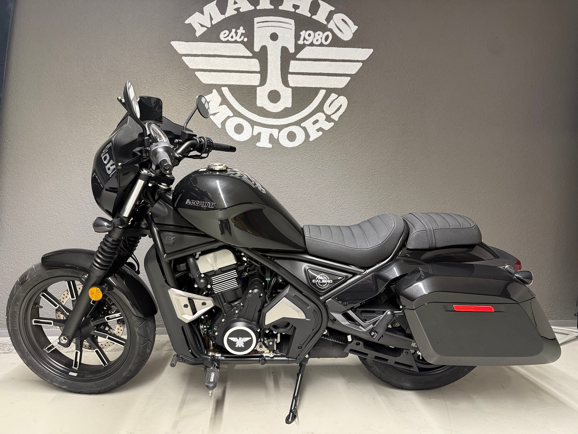 MOTO MORINI CALIBRO BAGGER 700-image-3